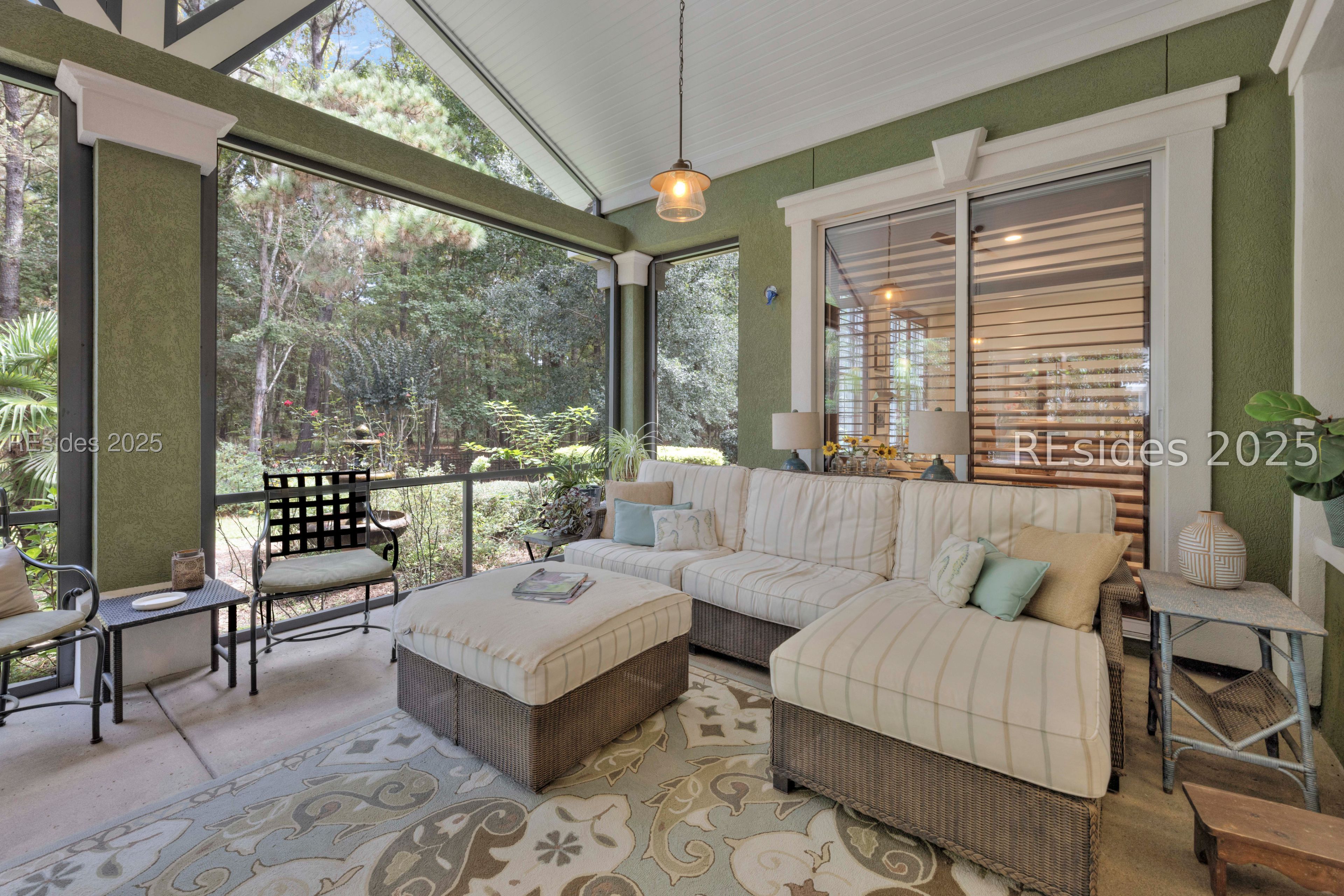 7 Dryden Circle