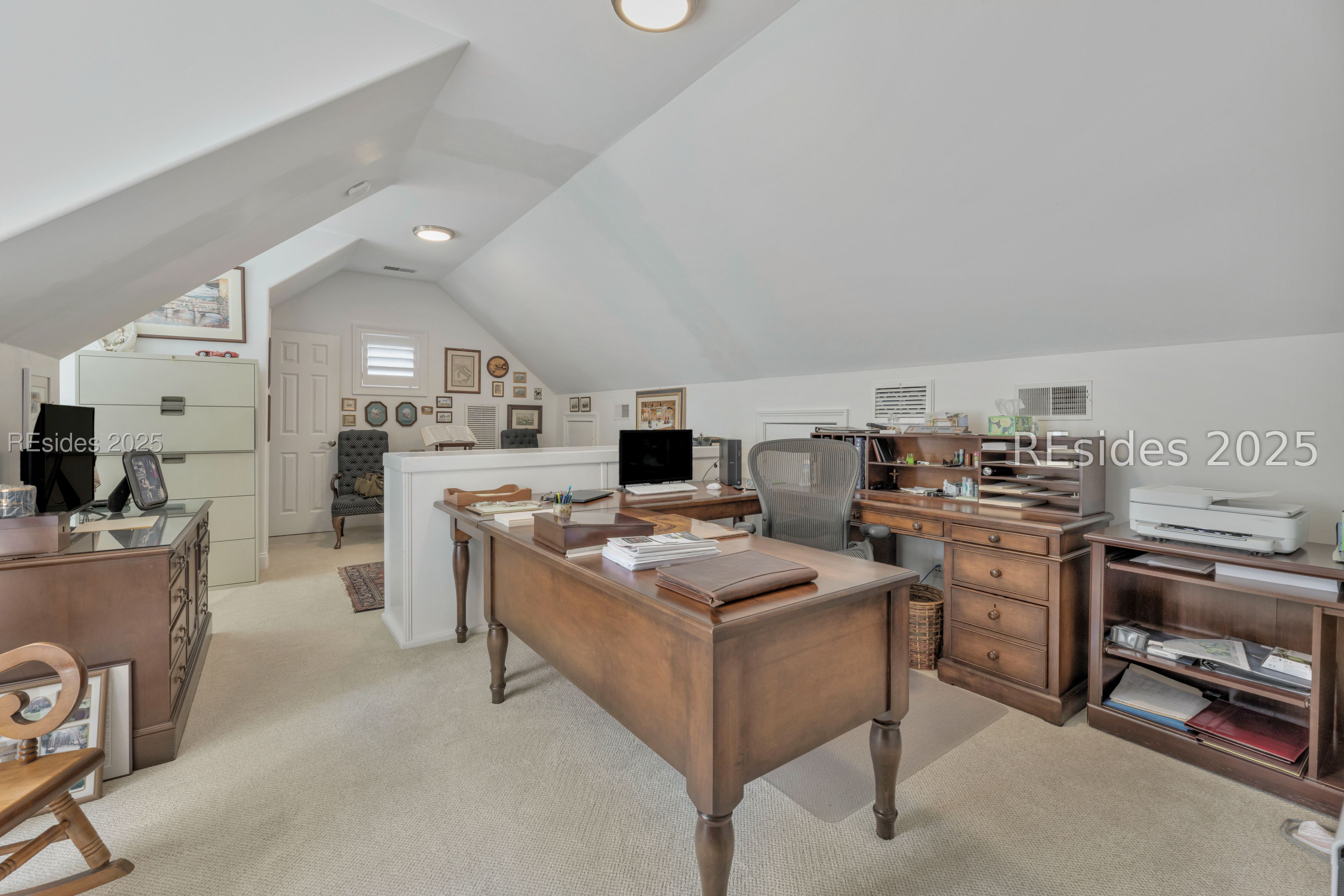 7 Dryden Circle
