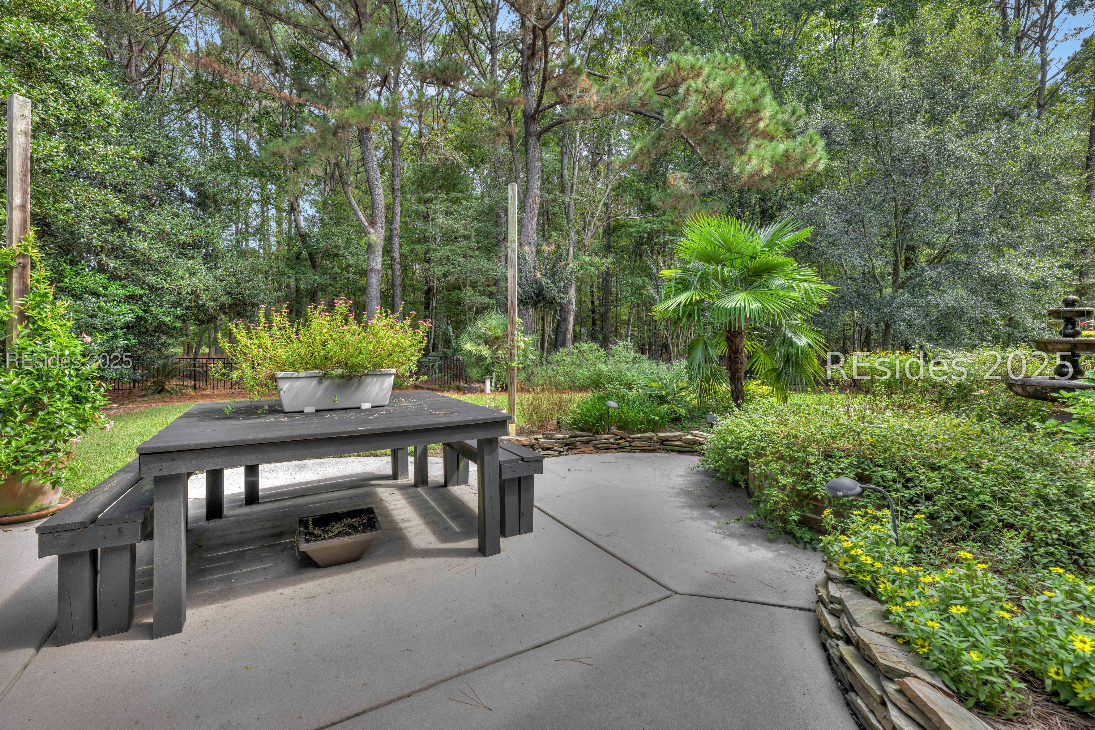 7 Dryden Circle