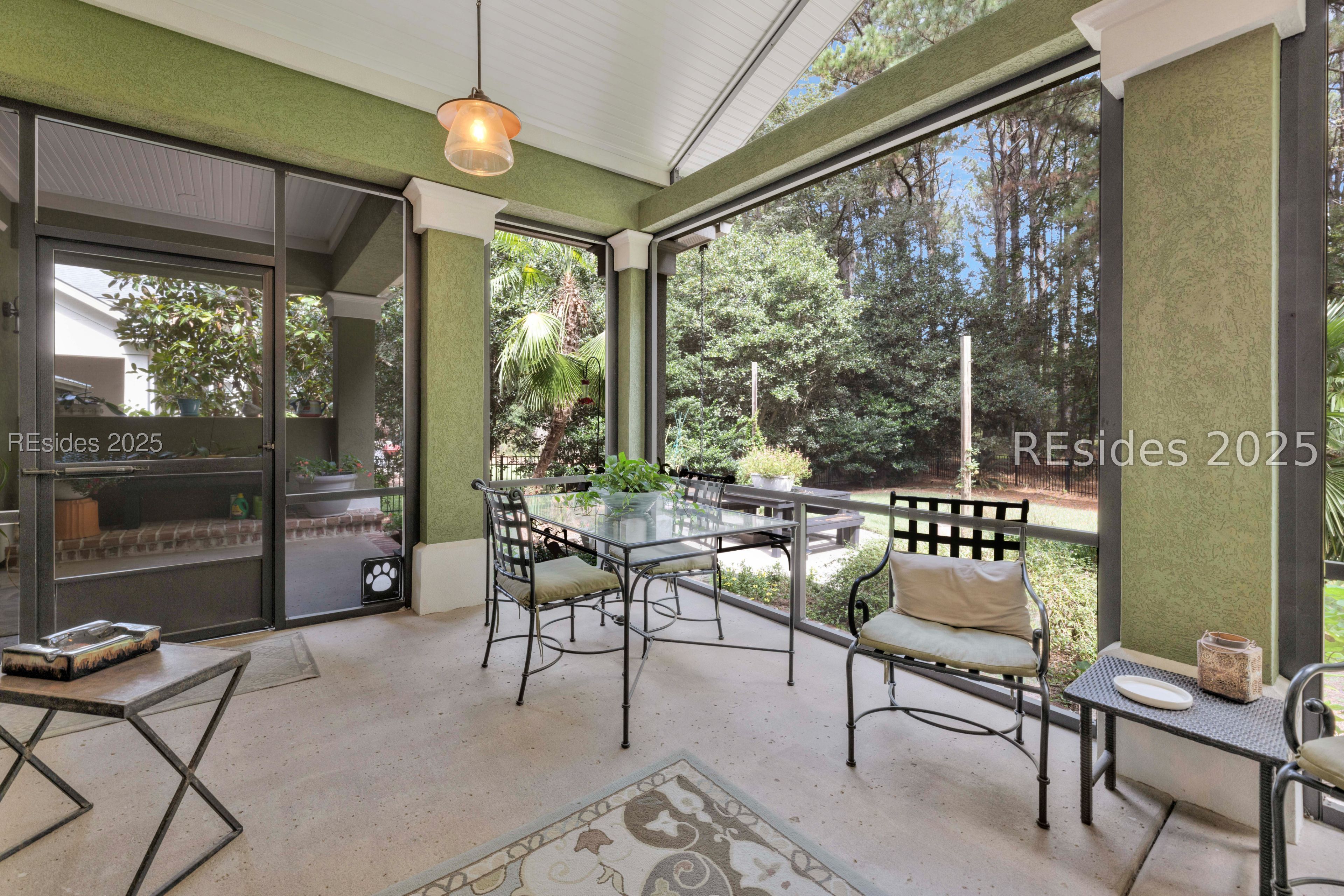 7 Dryden Circle