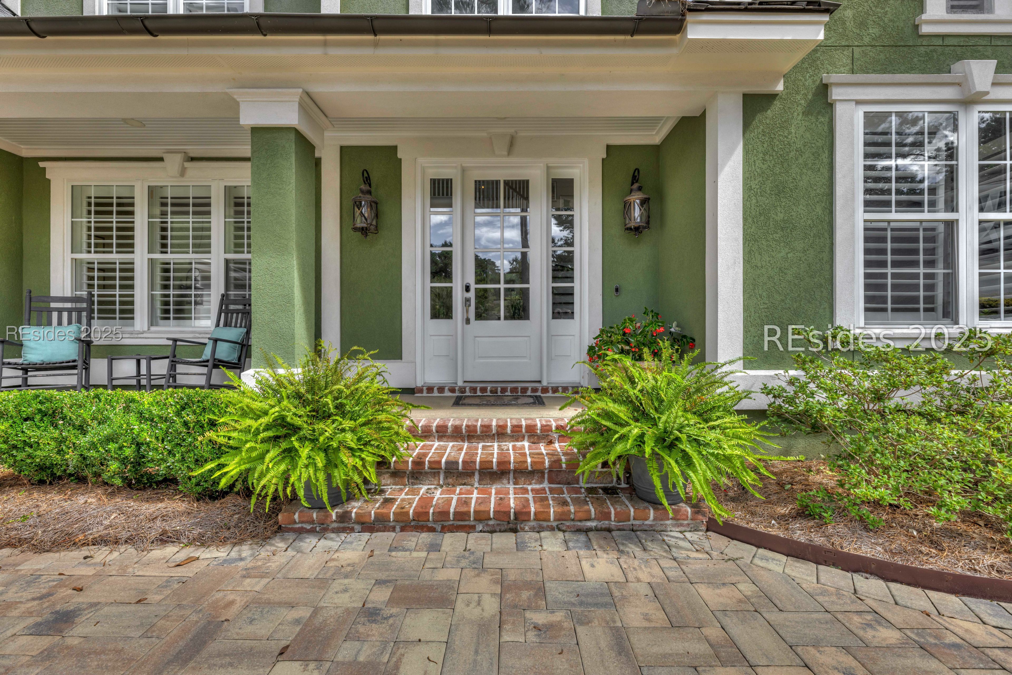 7 Dryden Circle