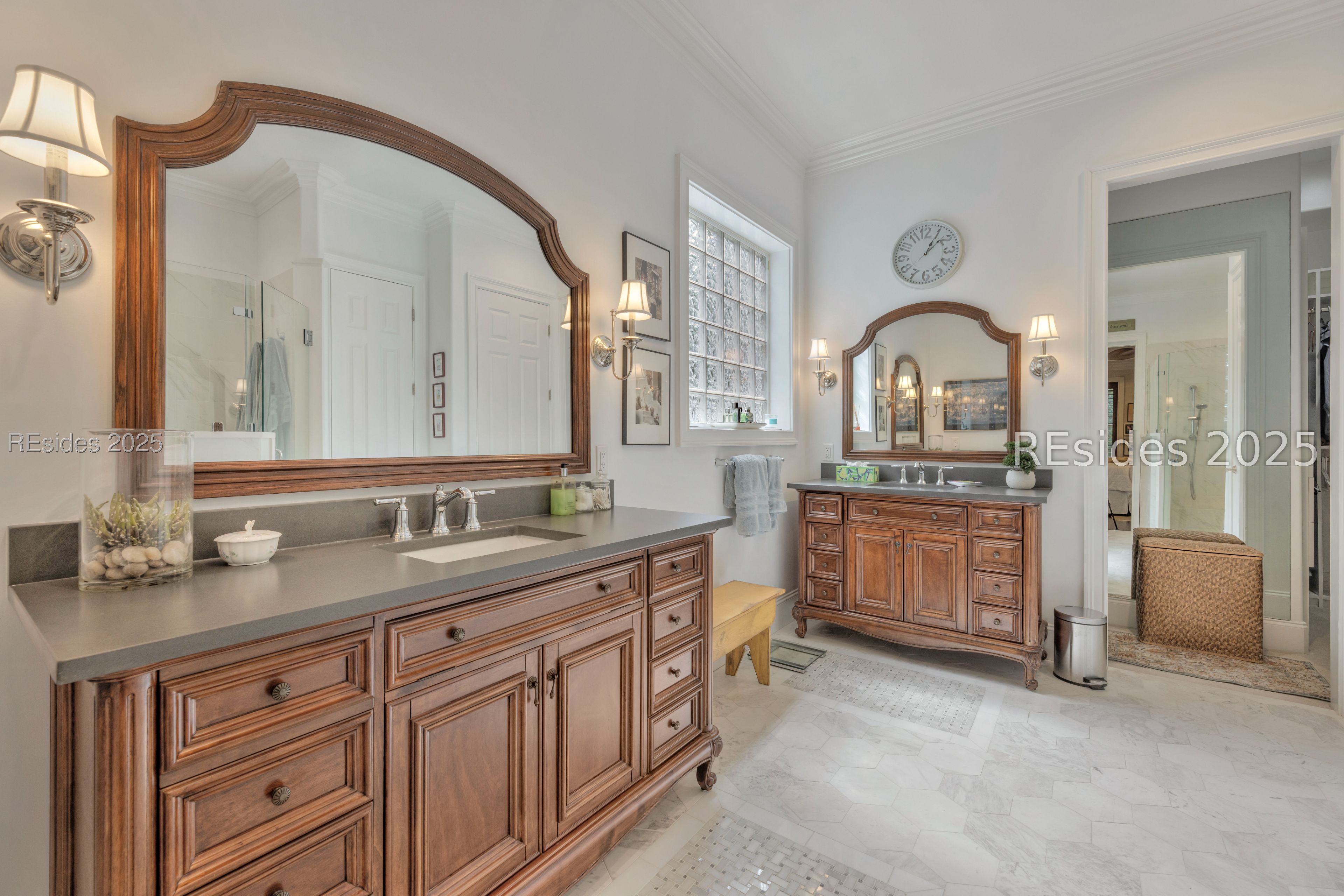 7 Dryden Circle