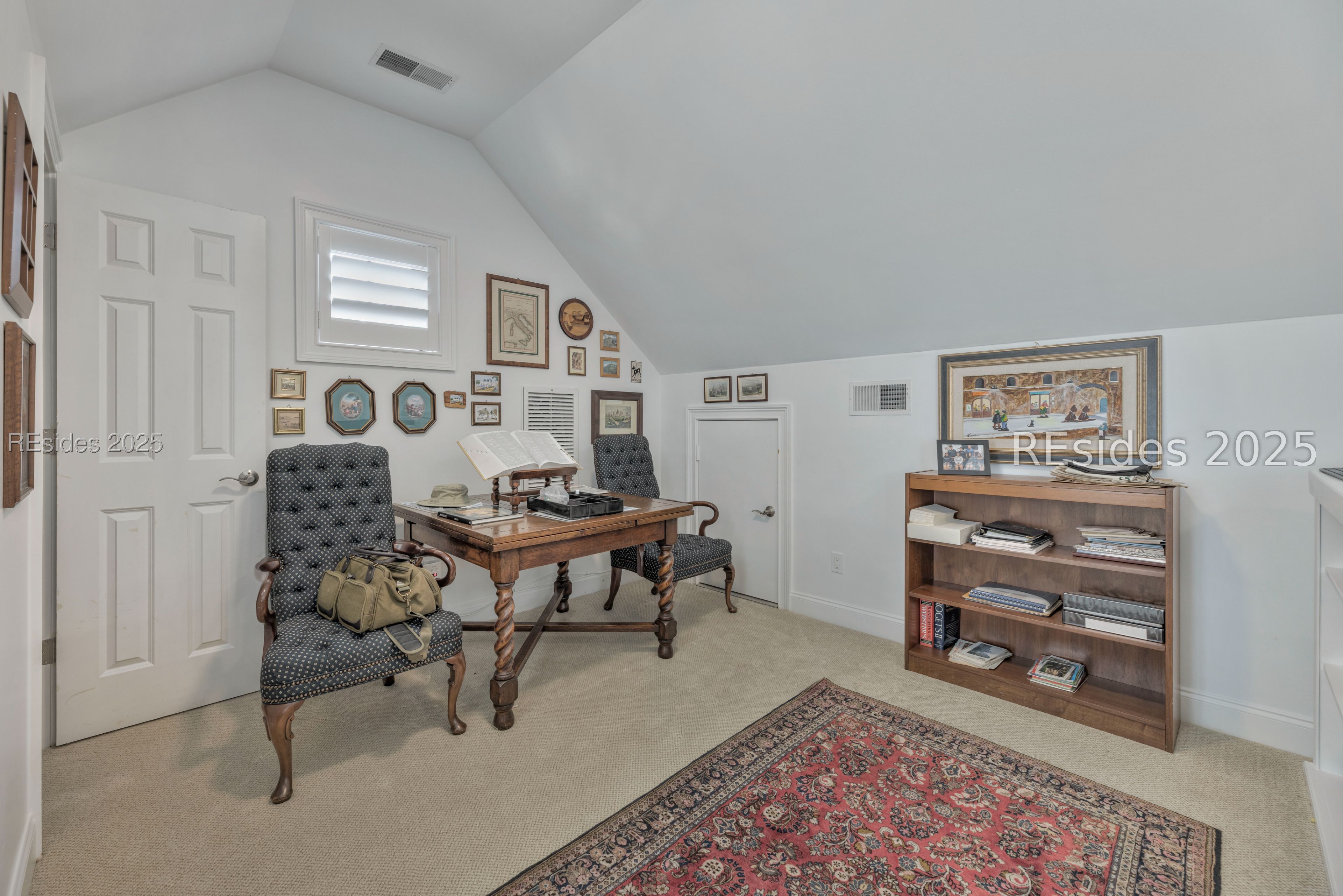 7 Dryden Circle