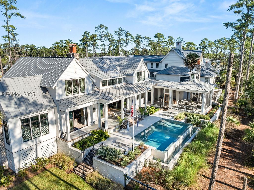 307 Davies Road