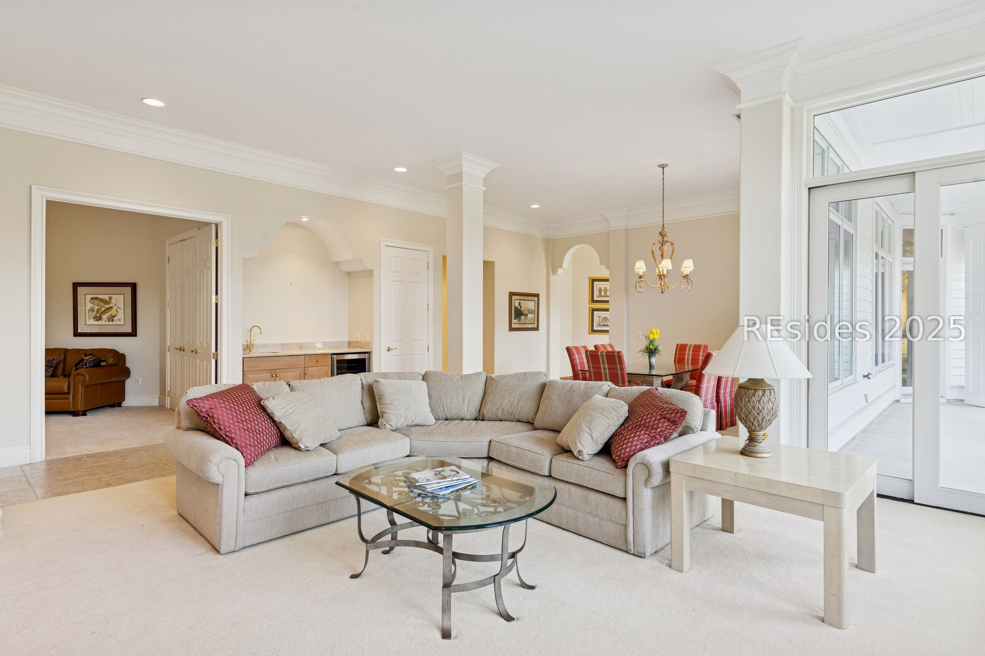 77 Belfair Oaks Boulevard