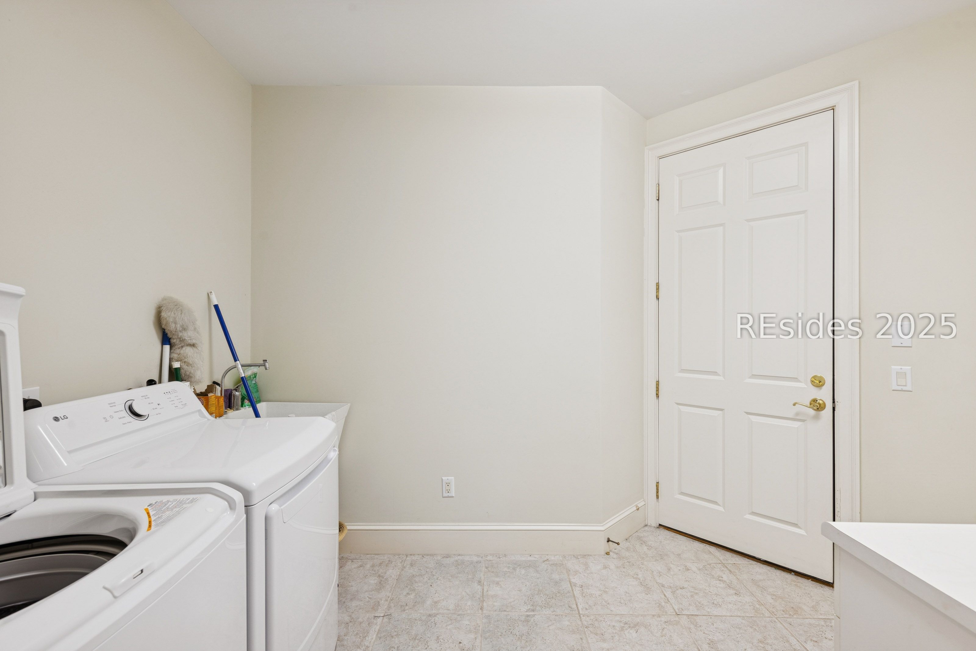 77 Belfair Oaks Boulevard