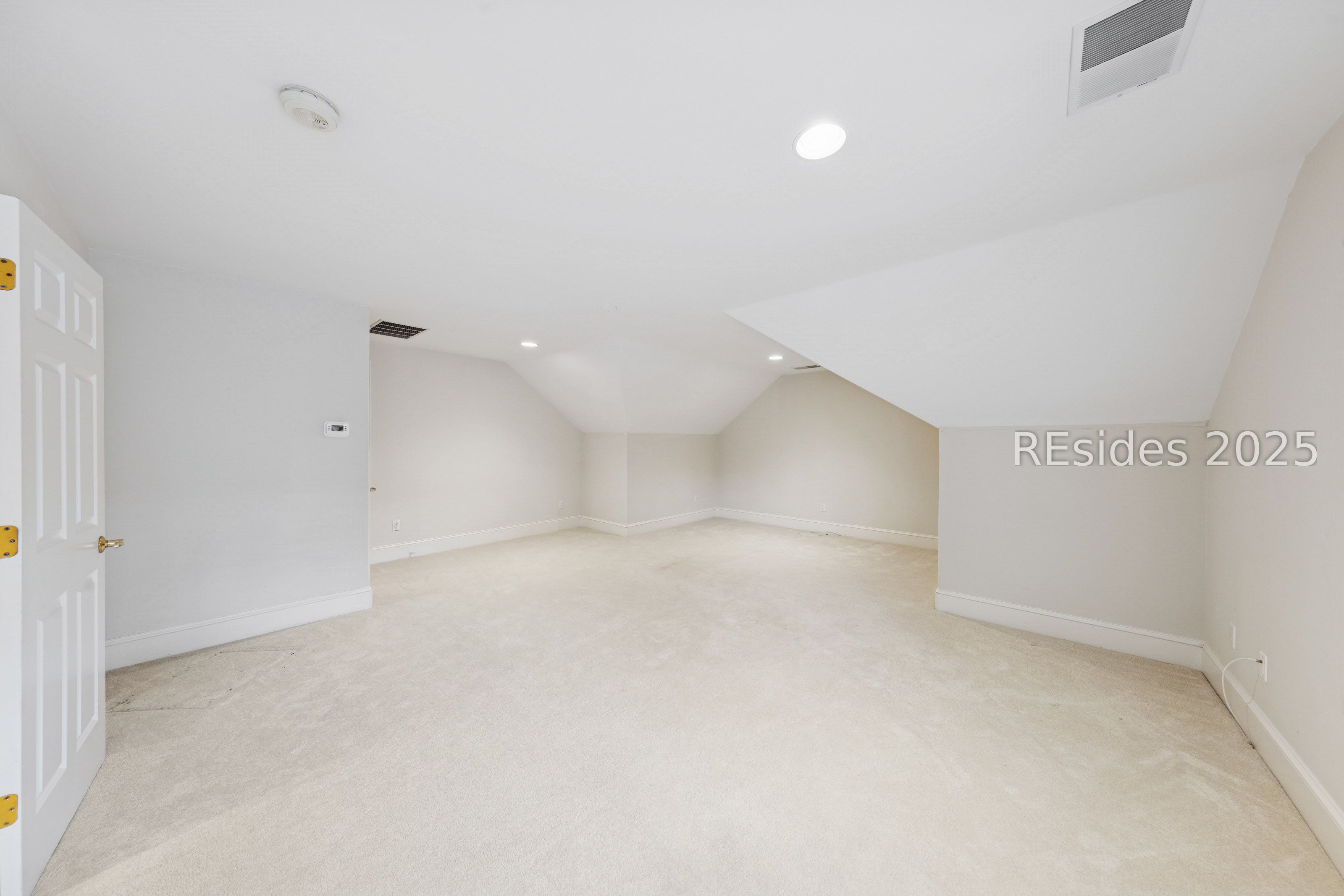 77 Belfair Oaks Boulevard