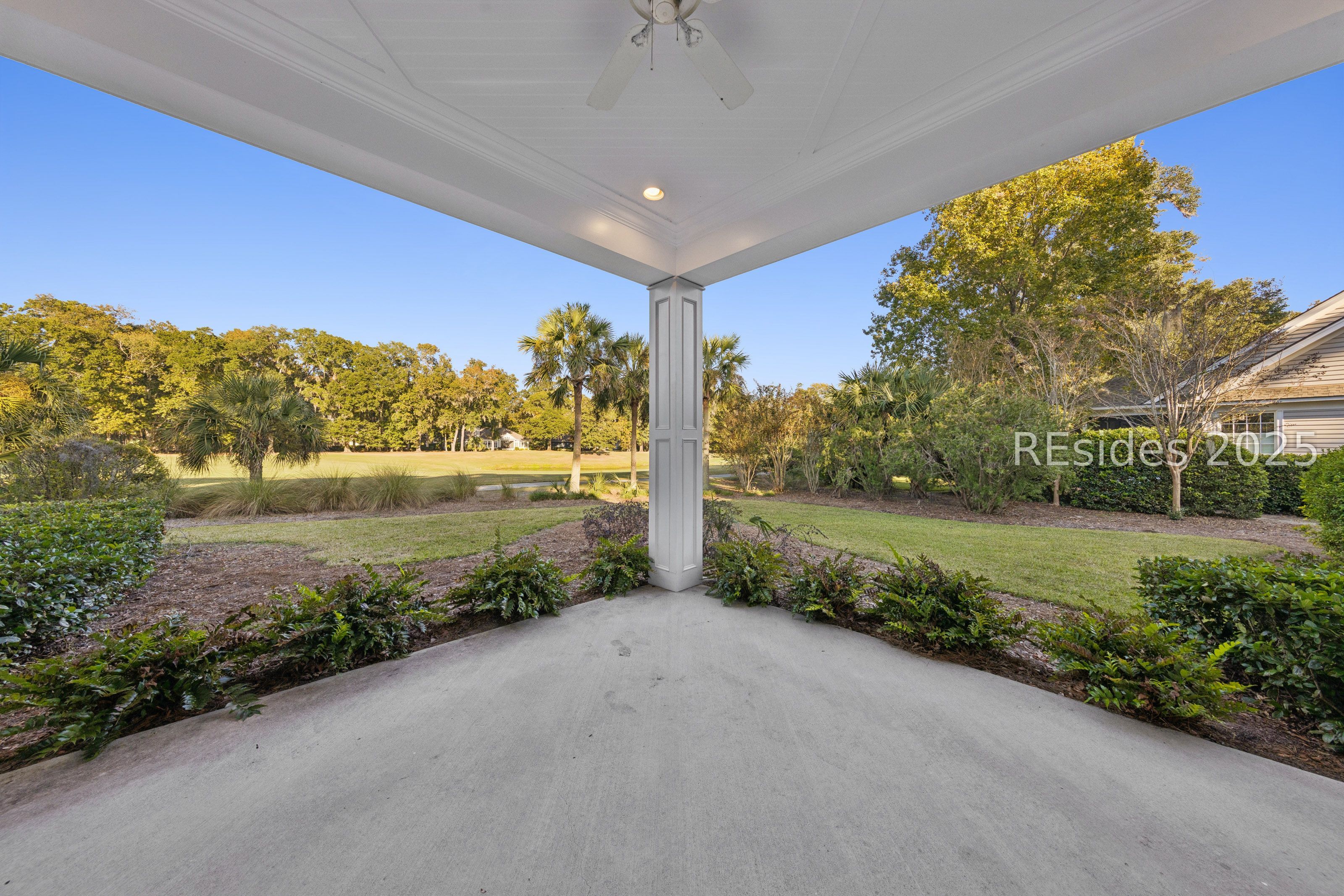 77 Belfair Oaks Boulevard