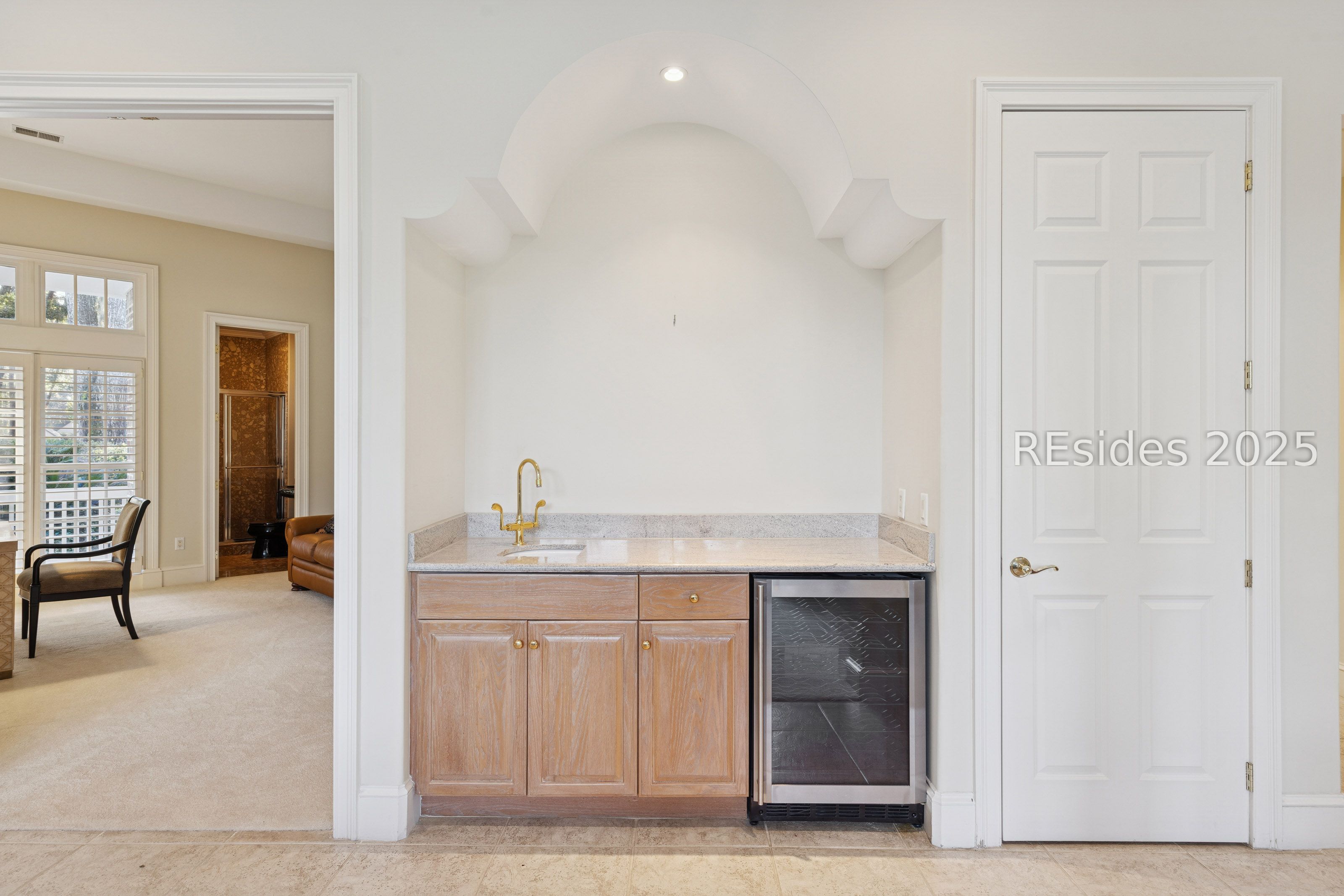 77 Belfair Oaks Boulevard