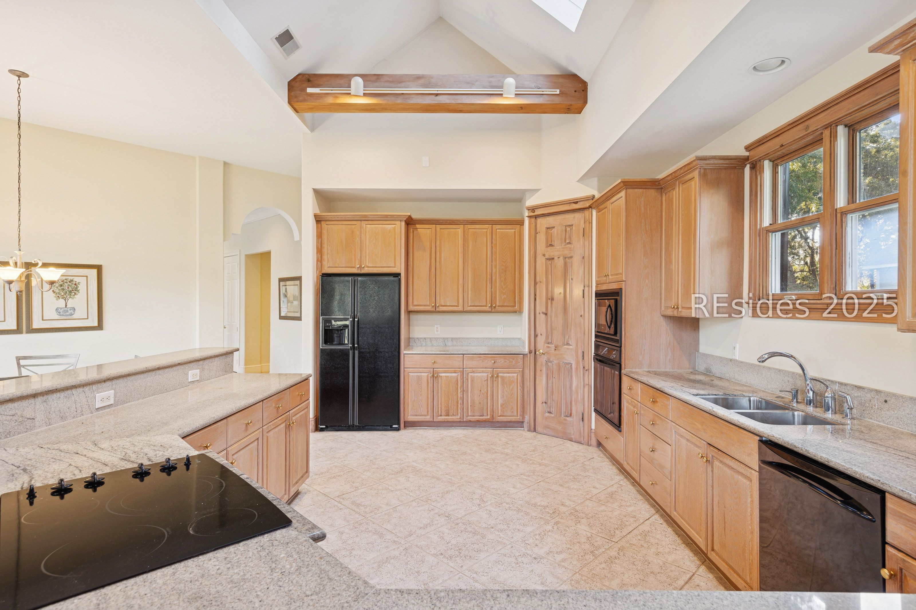 77 Belfair Oaks Boulevard