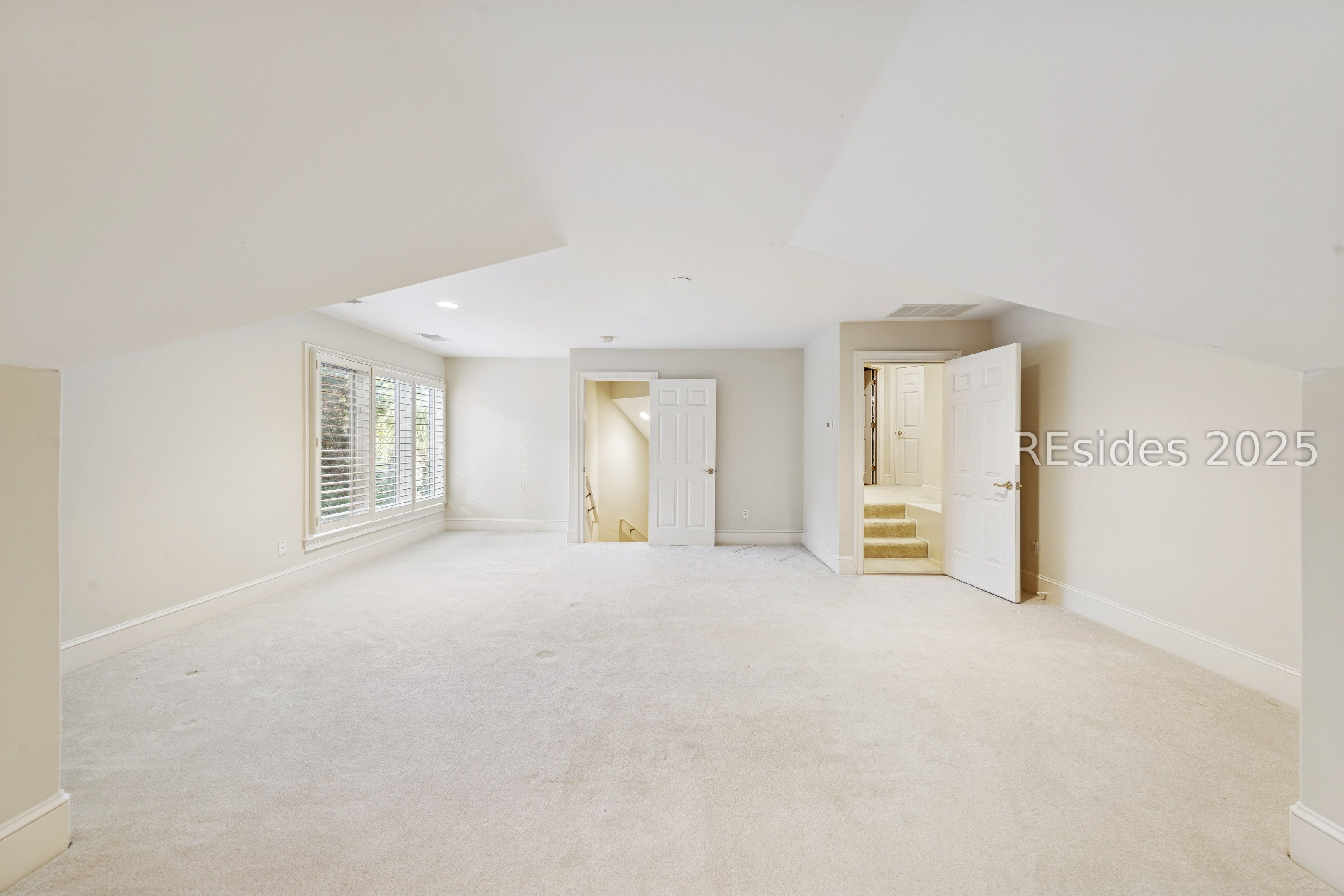 77 Belfair Oaks Boulevard