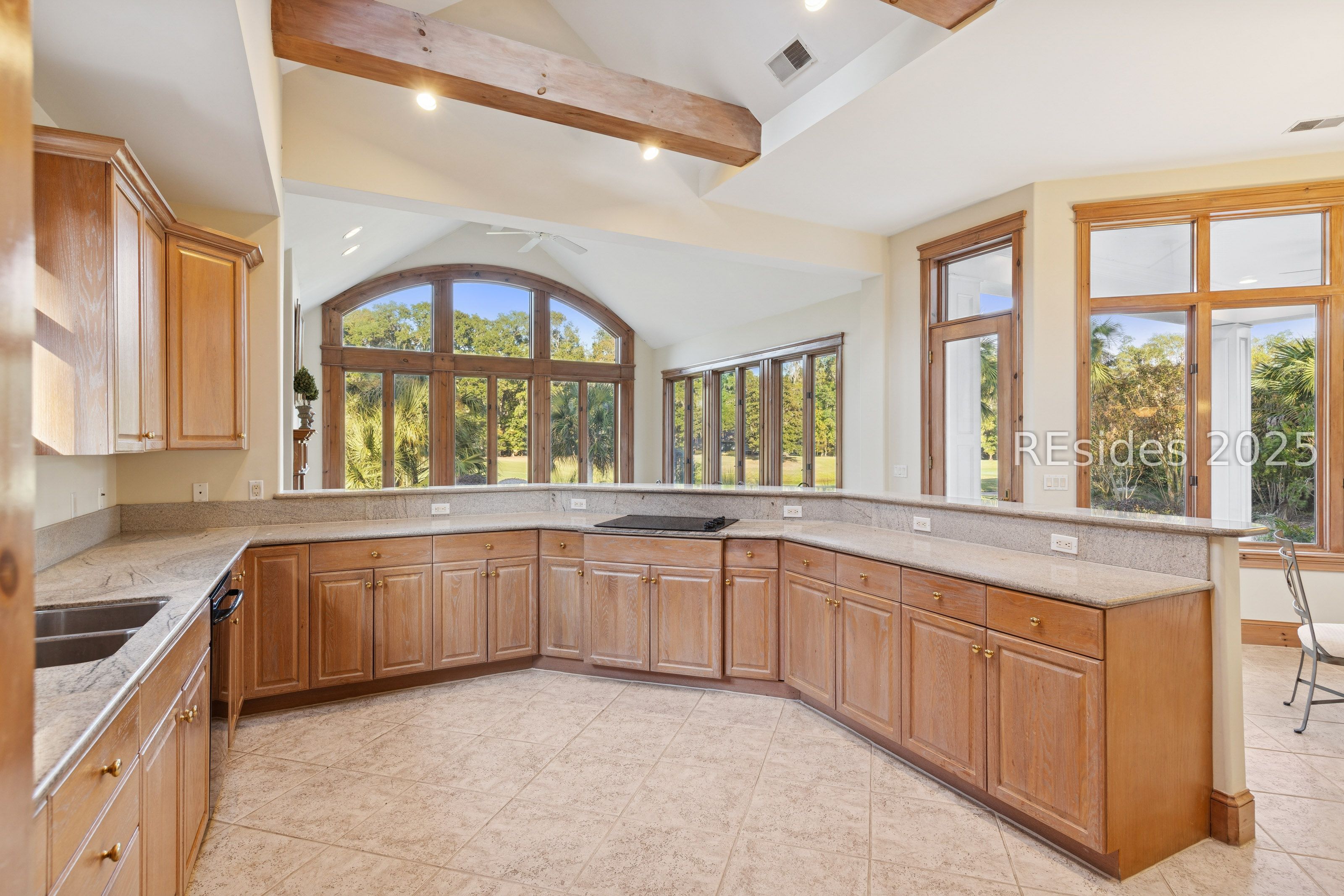 77 Belfair Oaks Boulevard