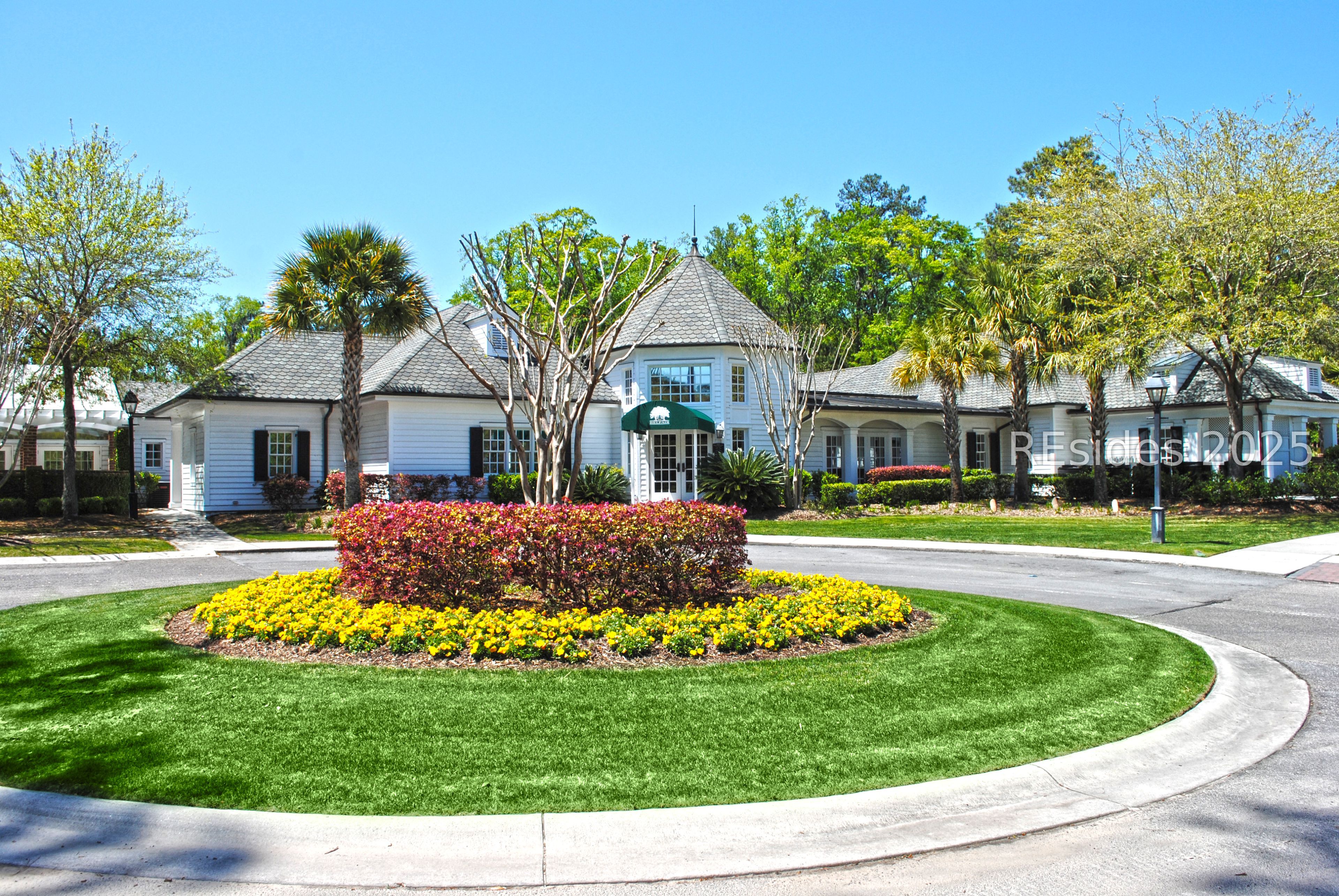 77 Belfair Oaks Boulevard