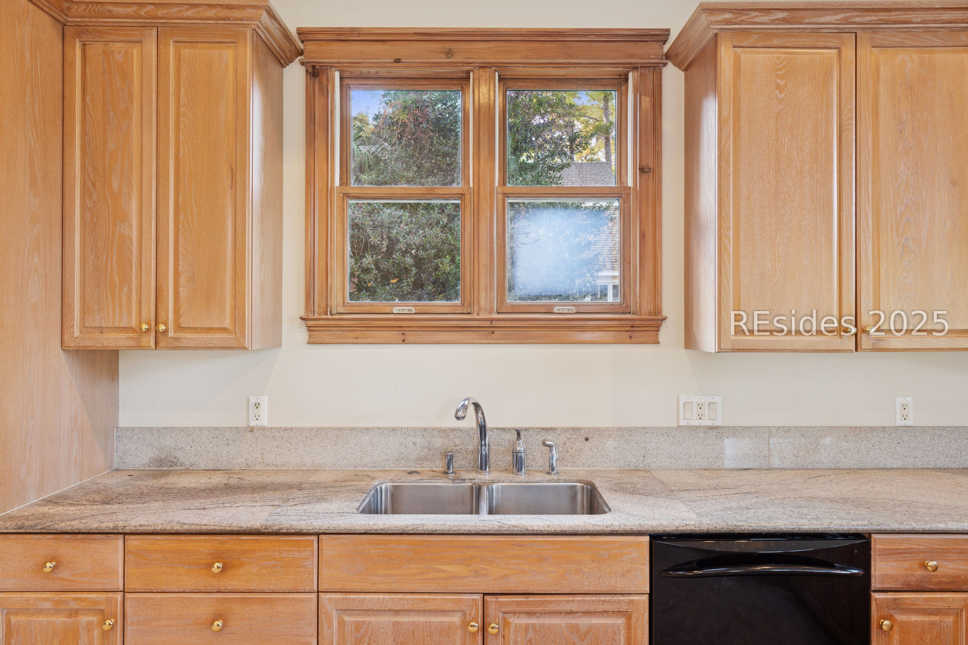 77 Belfair Oaks Boulevard