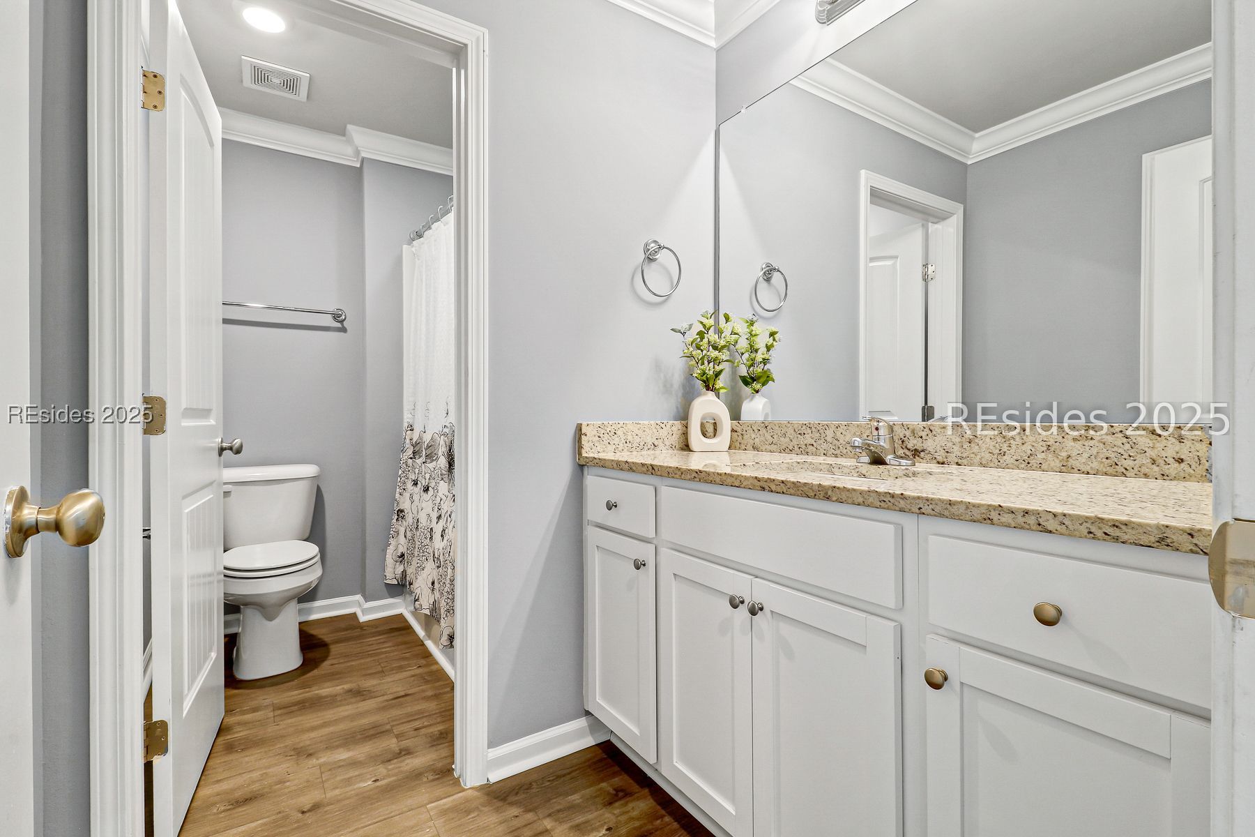 264 Founders Walk