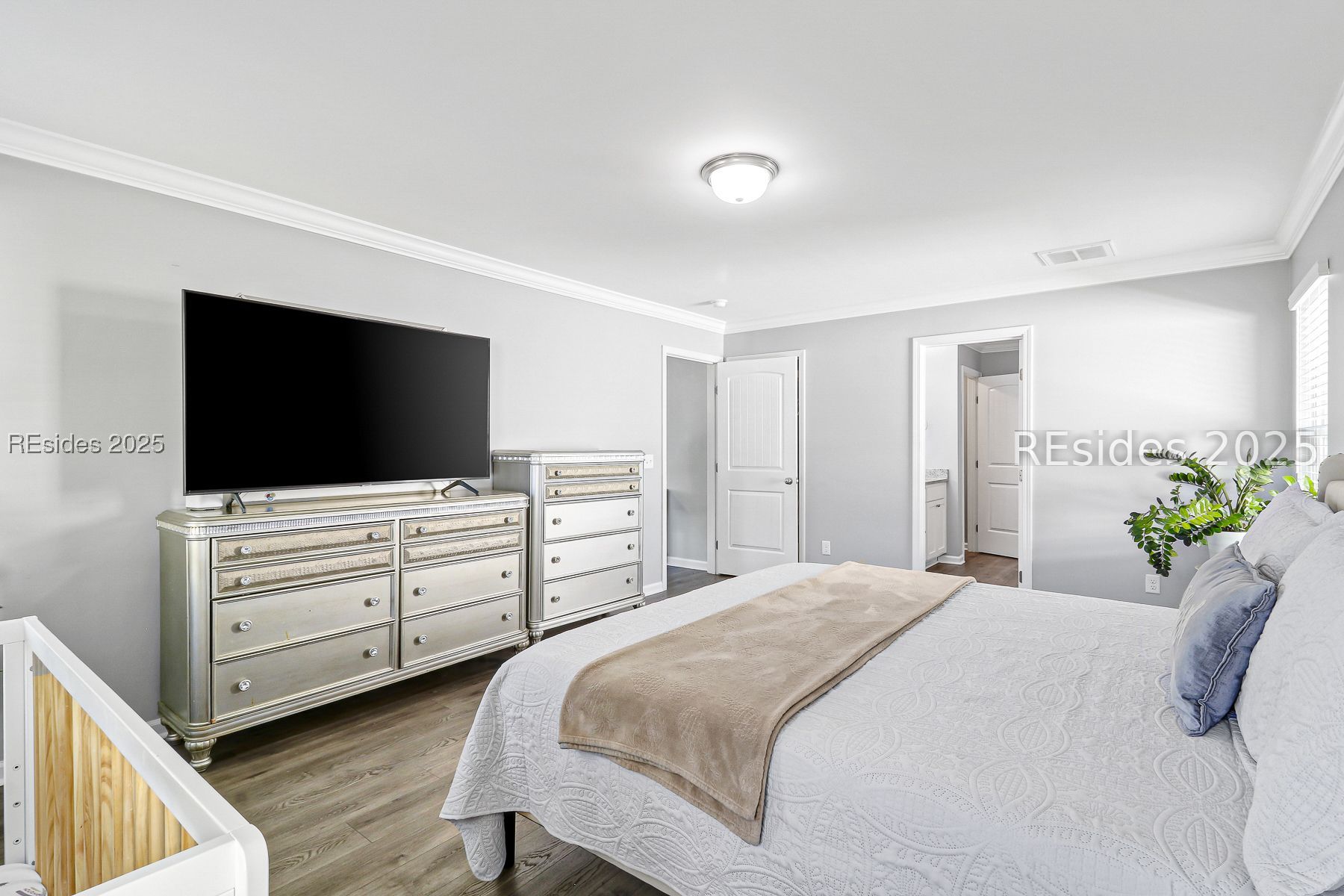 264 Founders Walk