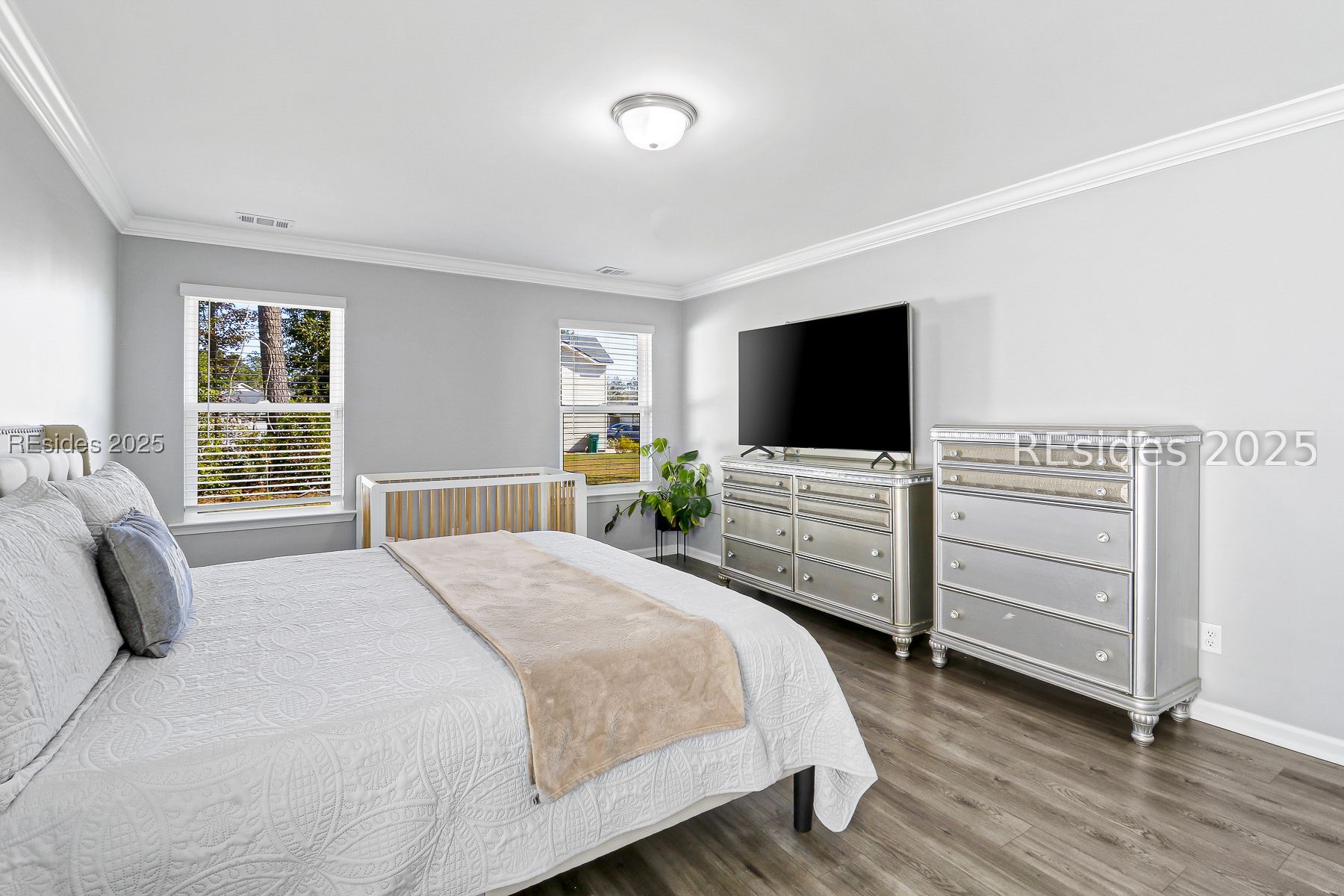 264 Founders Walk