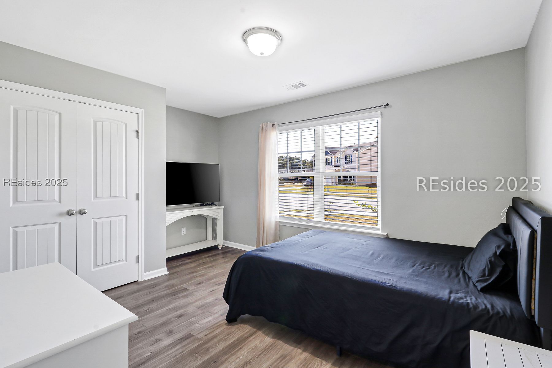 264 Founders Walk