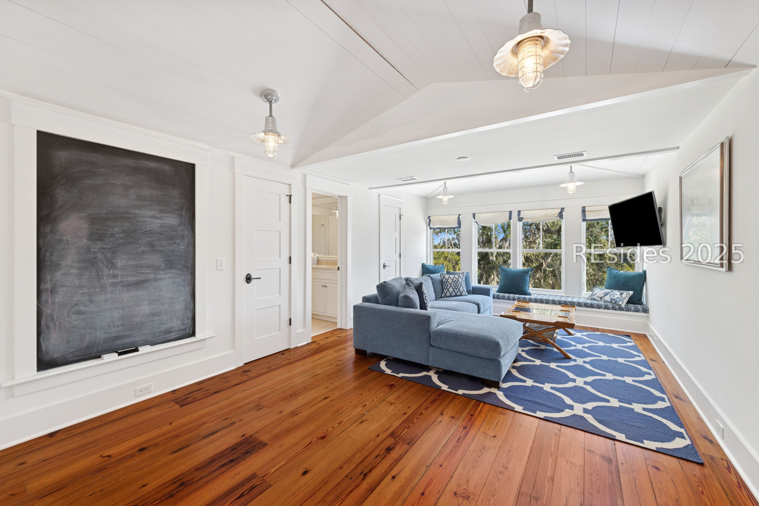 362 Mount Pelia Road