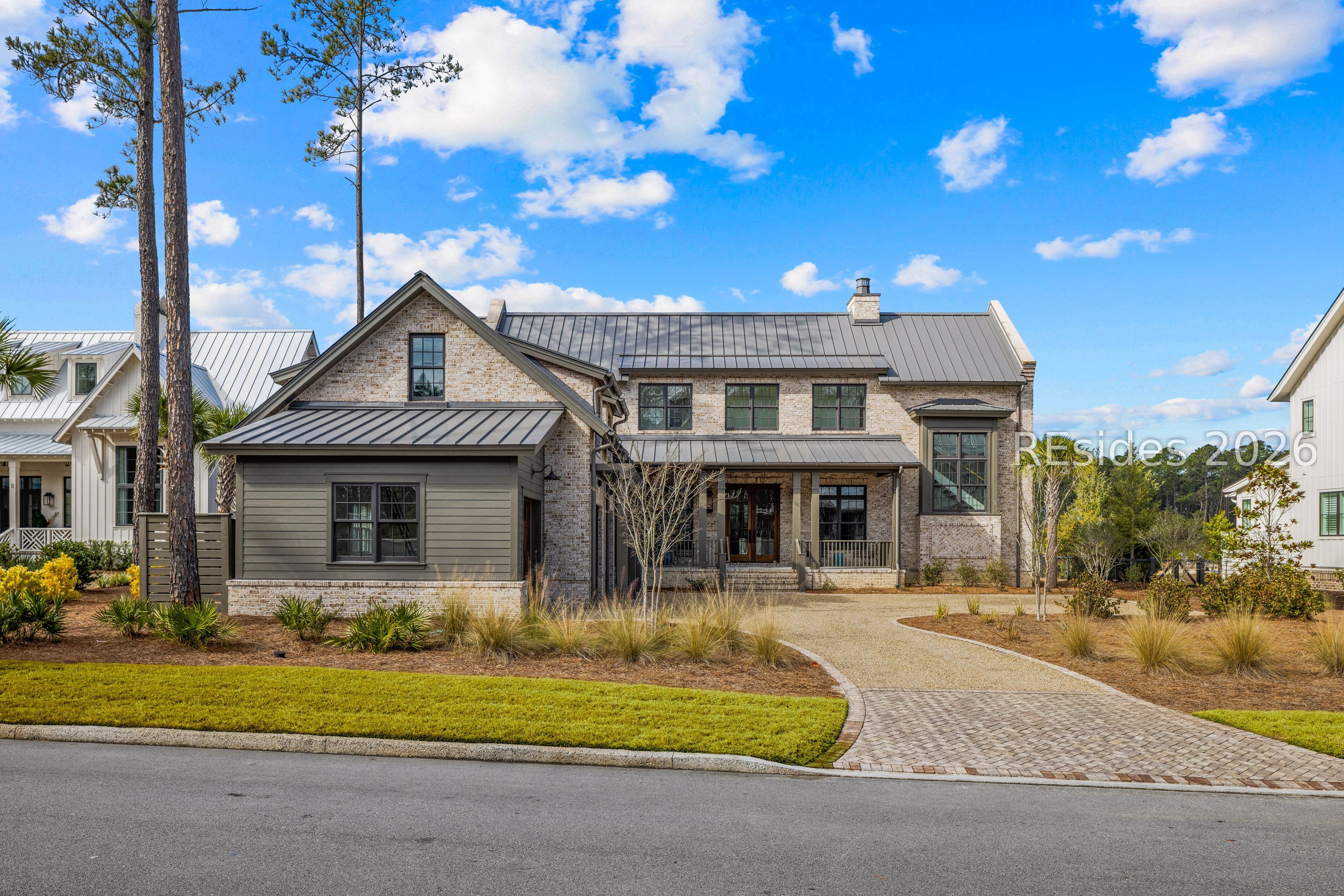 15 Lyonia Street