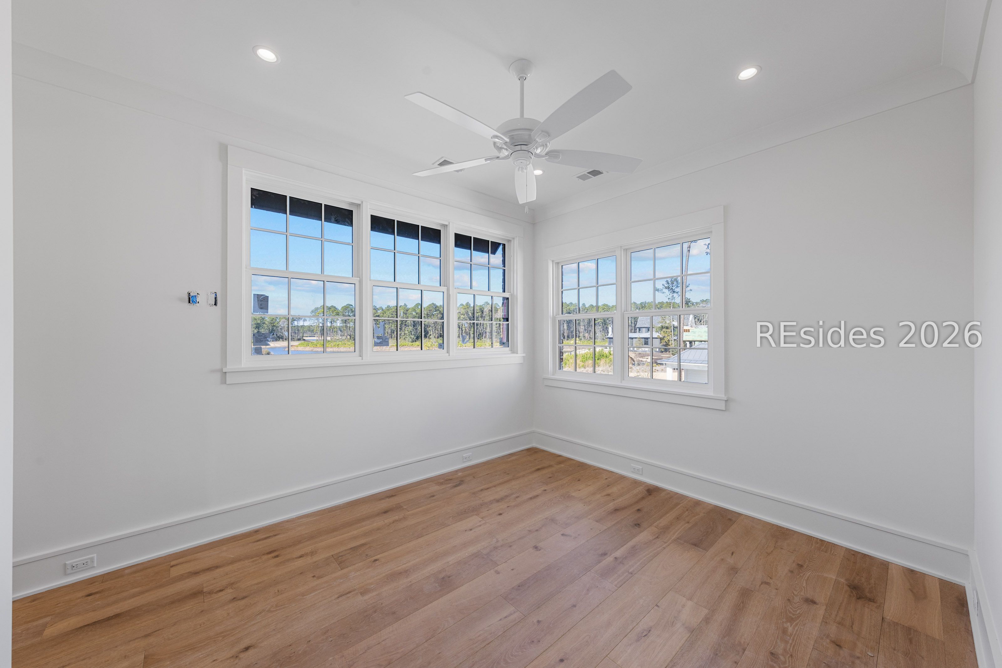 15 Lyonia Street