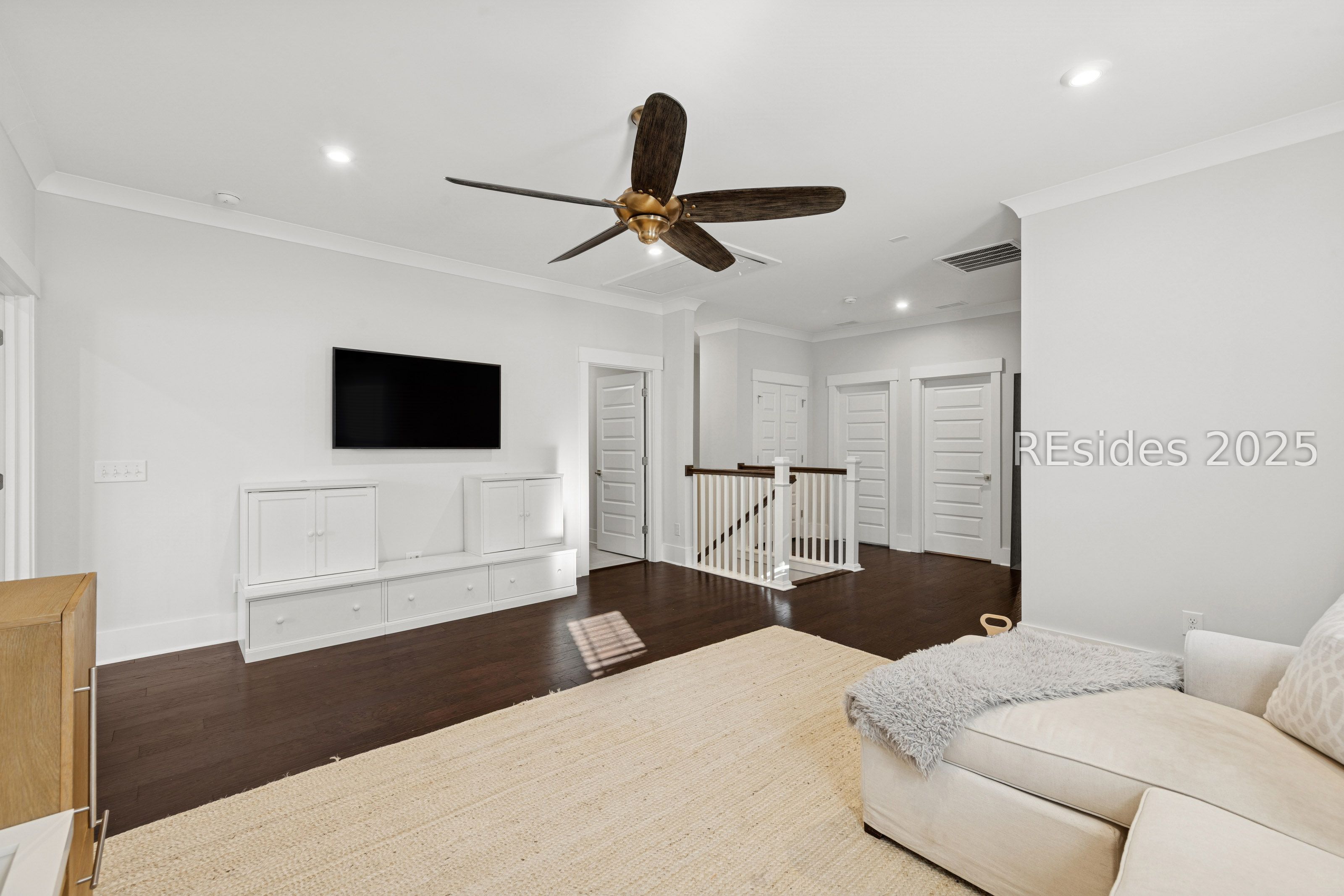 18 Ivory Elm Stroll