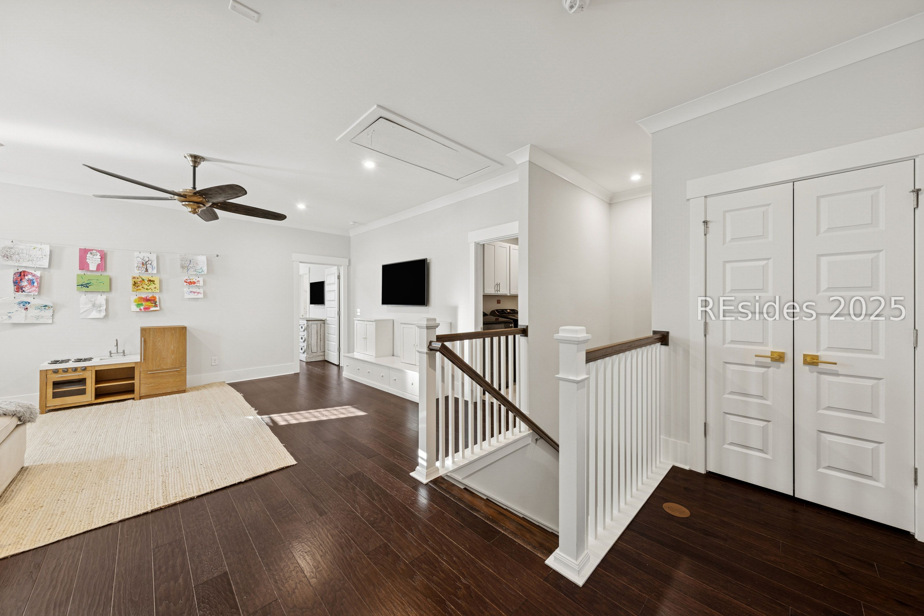 18 Ivory Elm Stroll