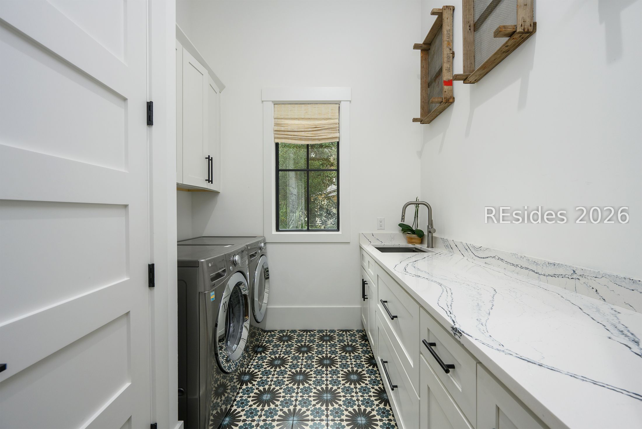 20 Anson Park Road E