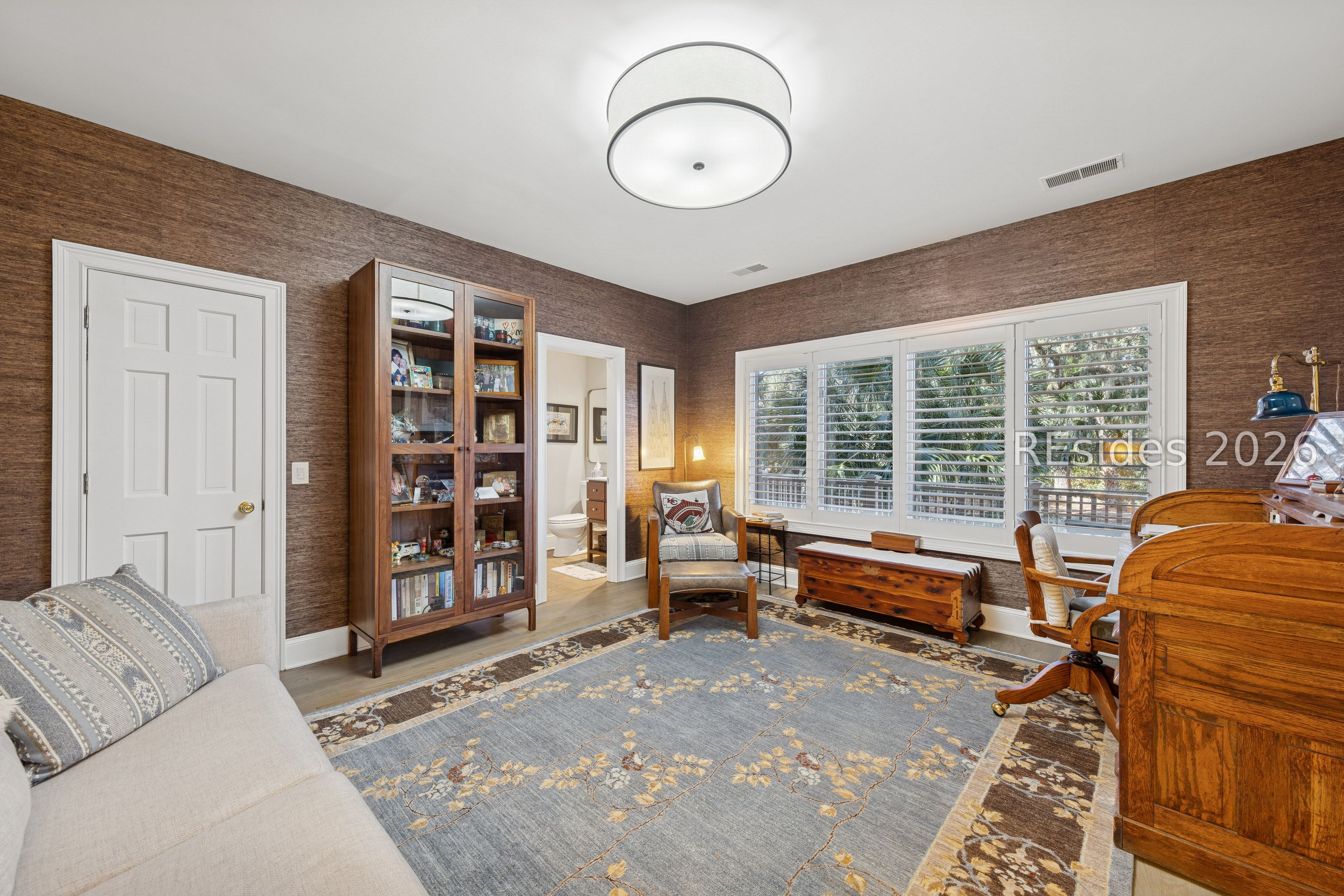 23 Hanover Way