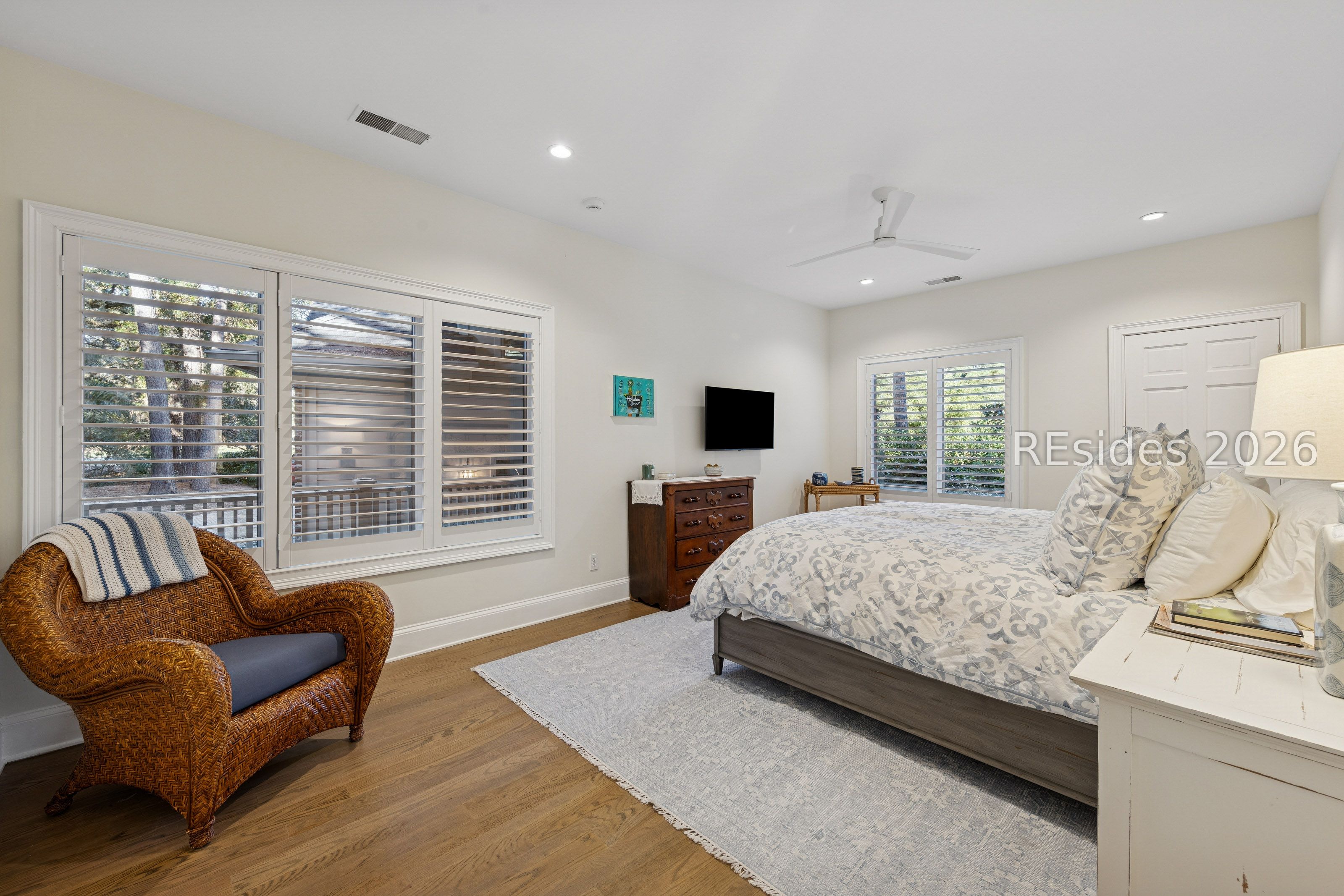 23 Hanover Way