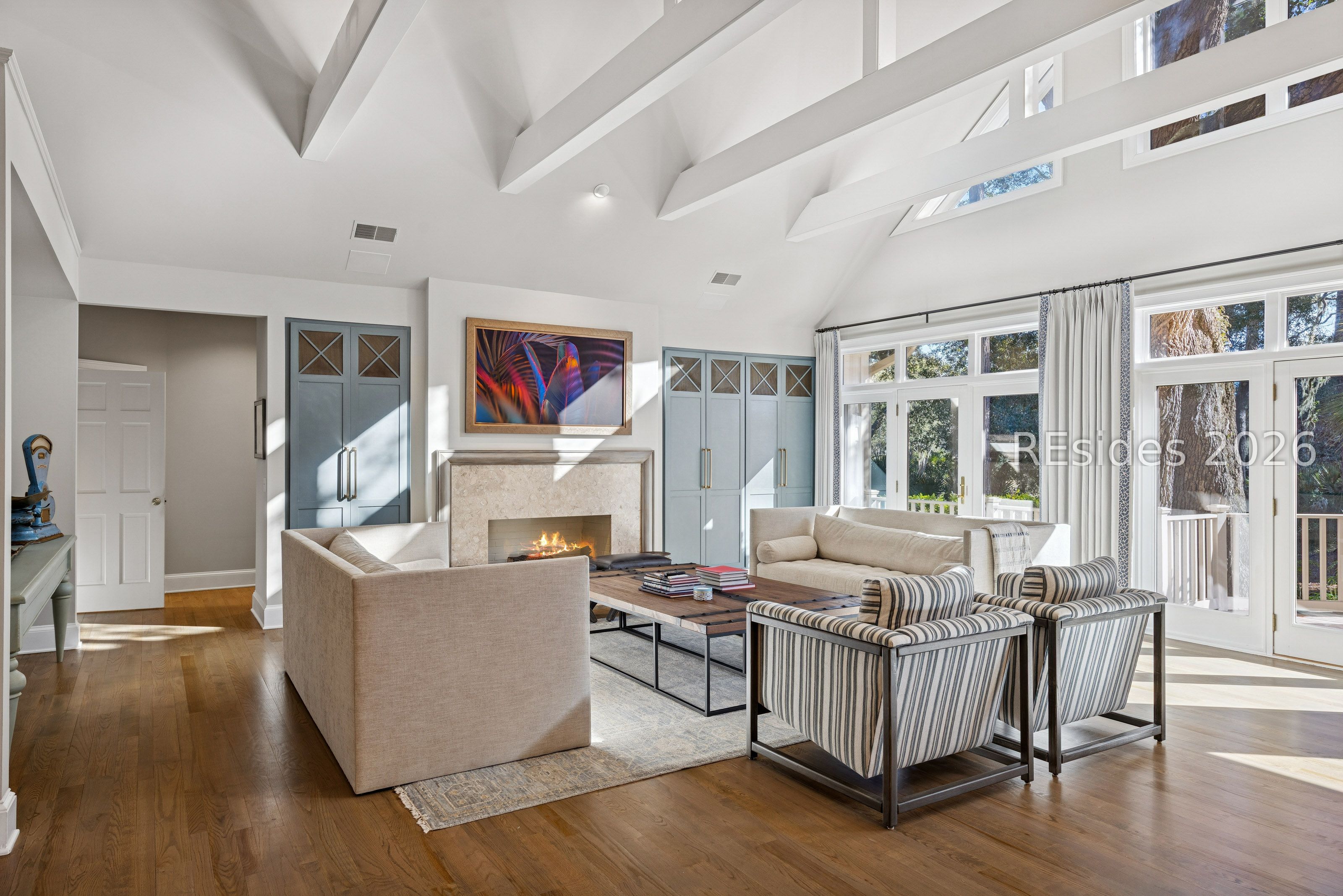 23 Hanover Way