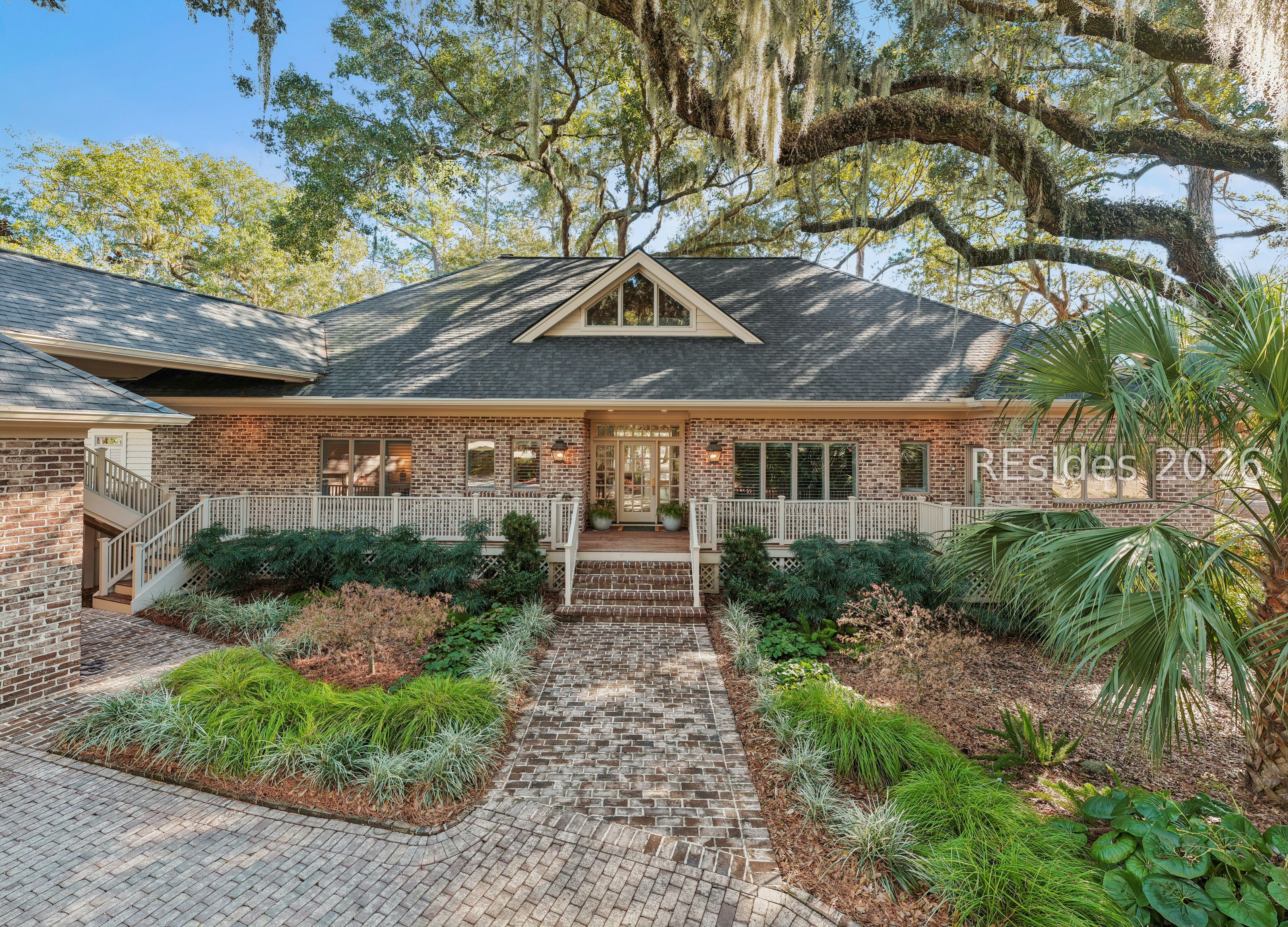 23 Hanover Way