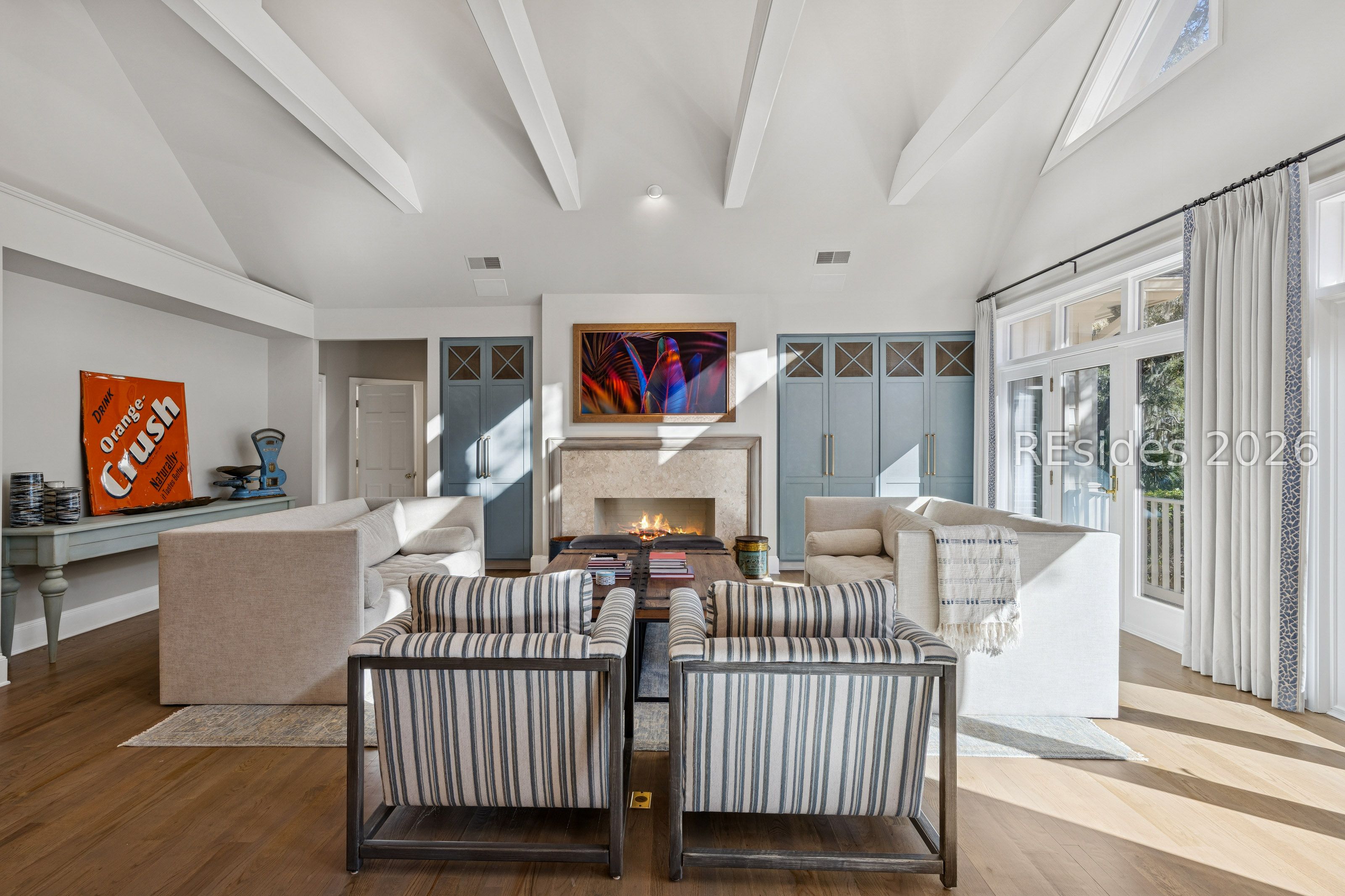 23 Hanover Way