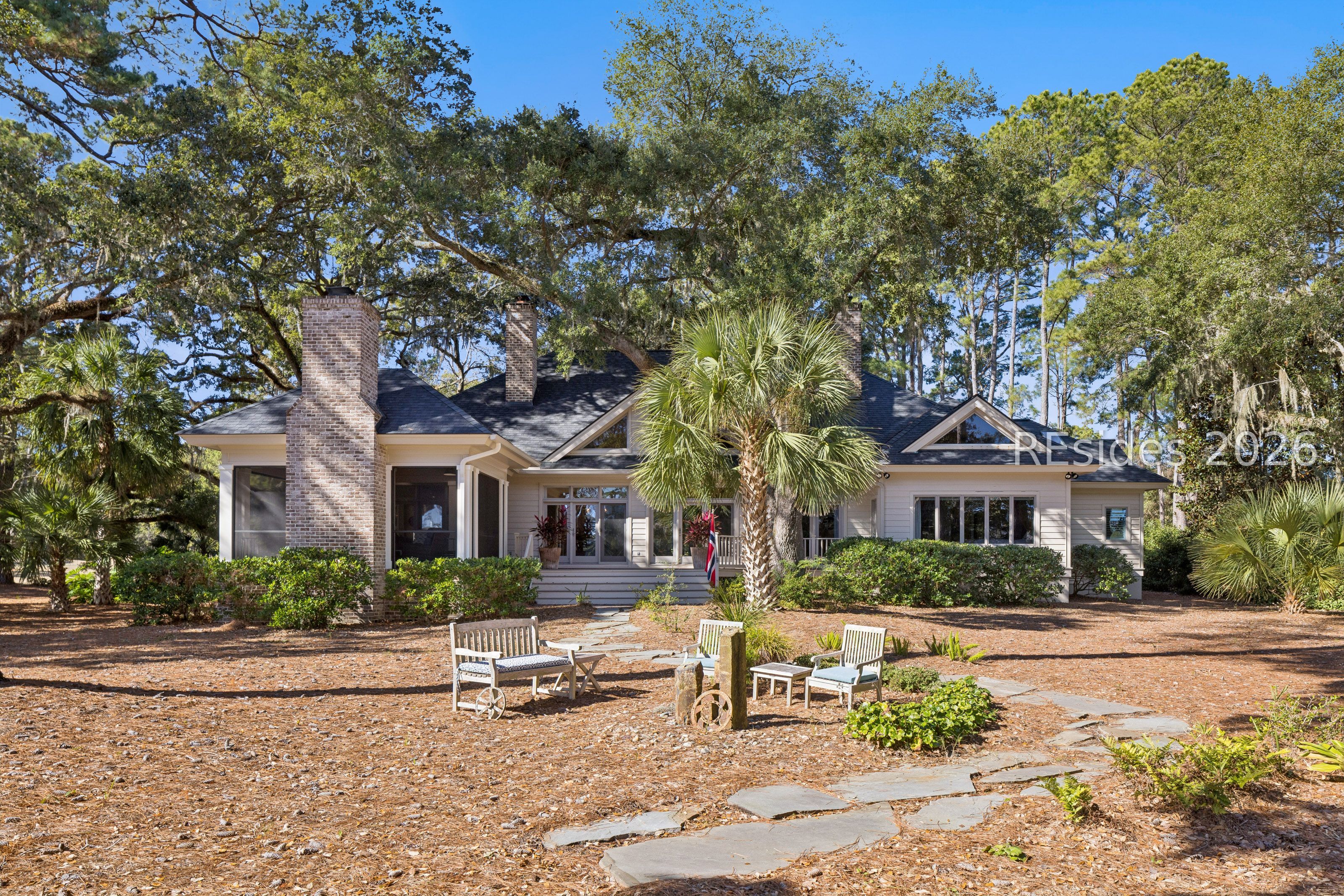 23 Hanover Way