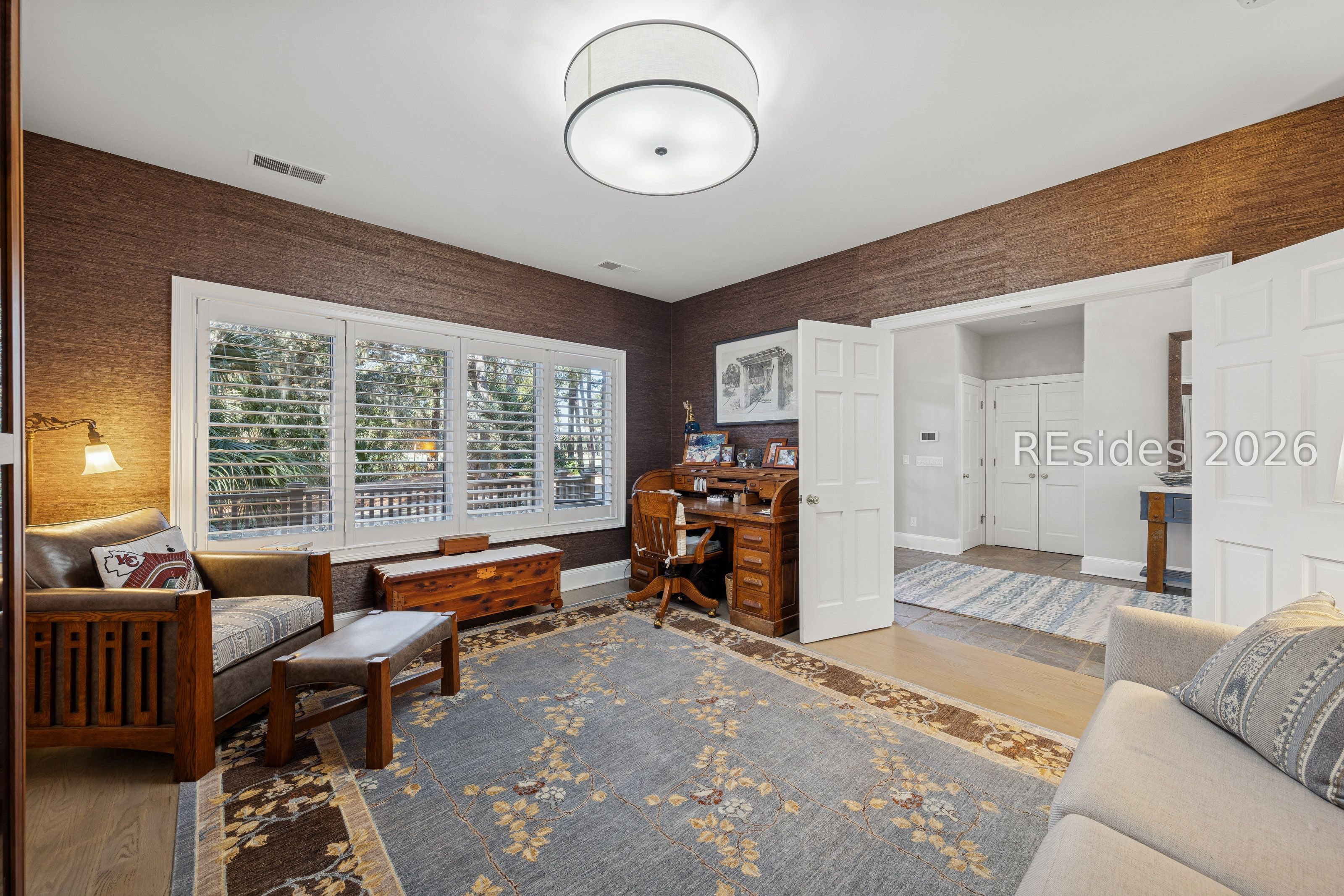 23 Hanover Way