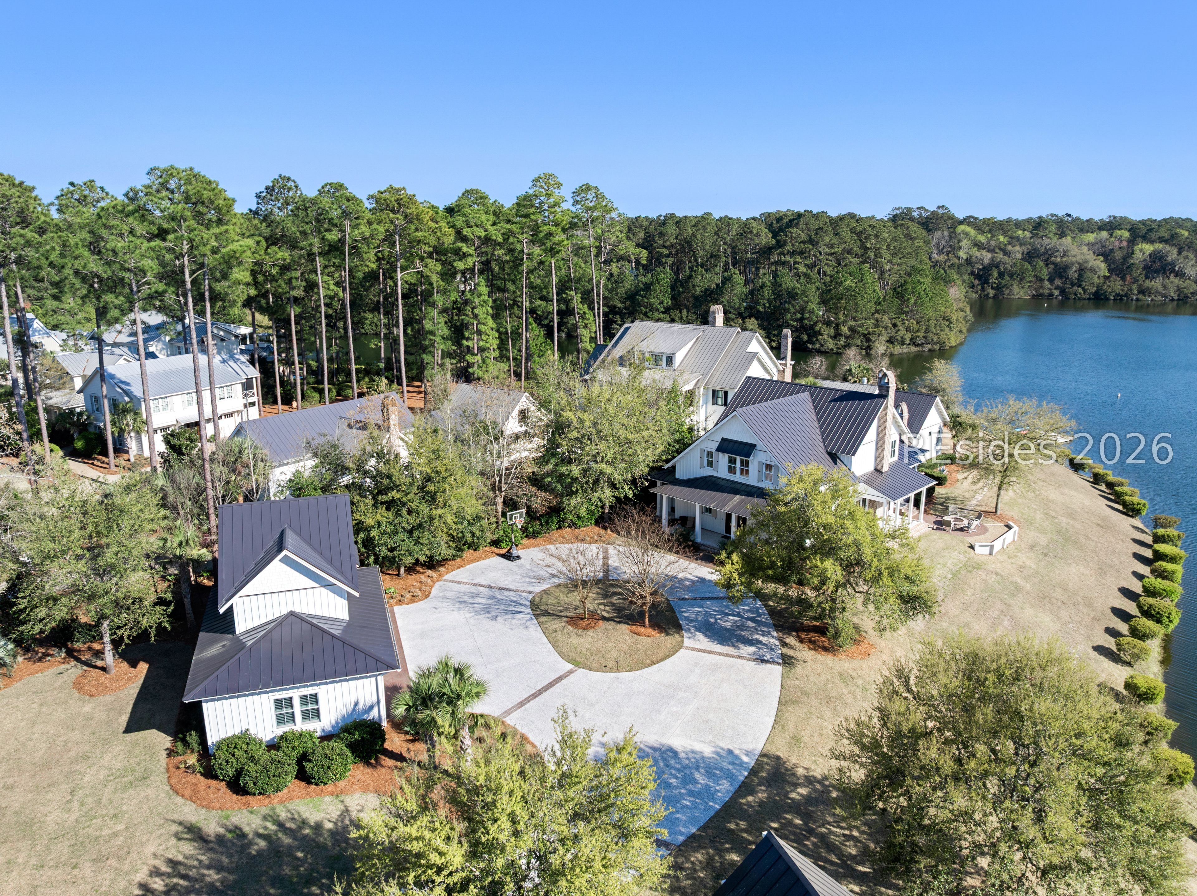 8 Wolf Tree Road