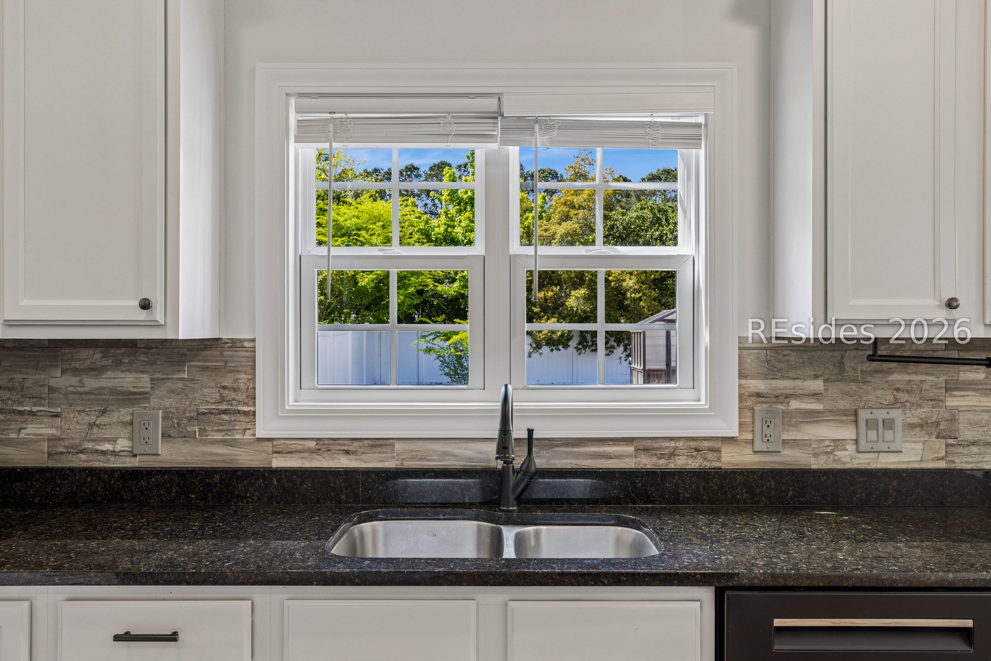 202 Grand Court S