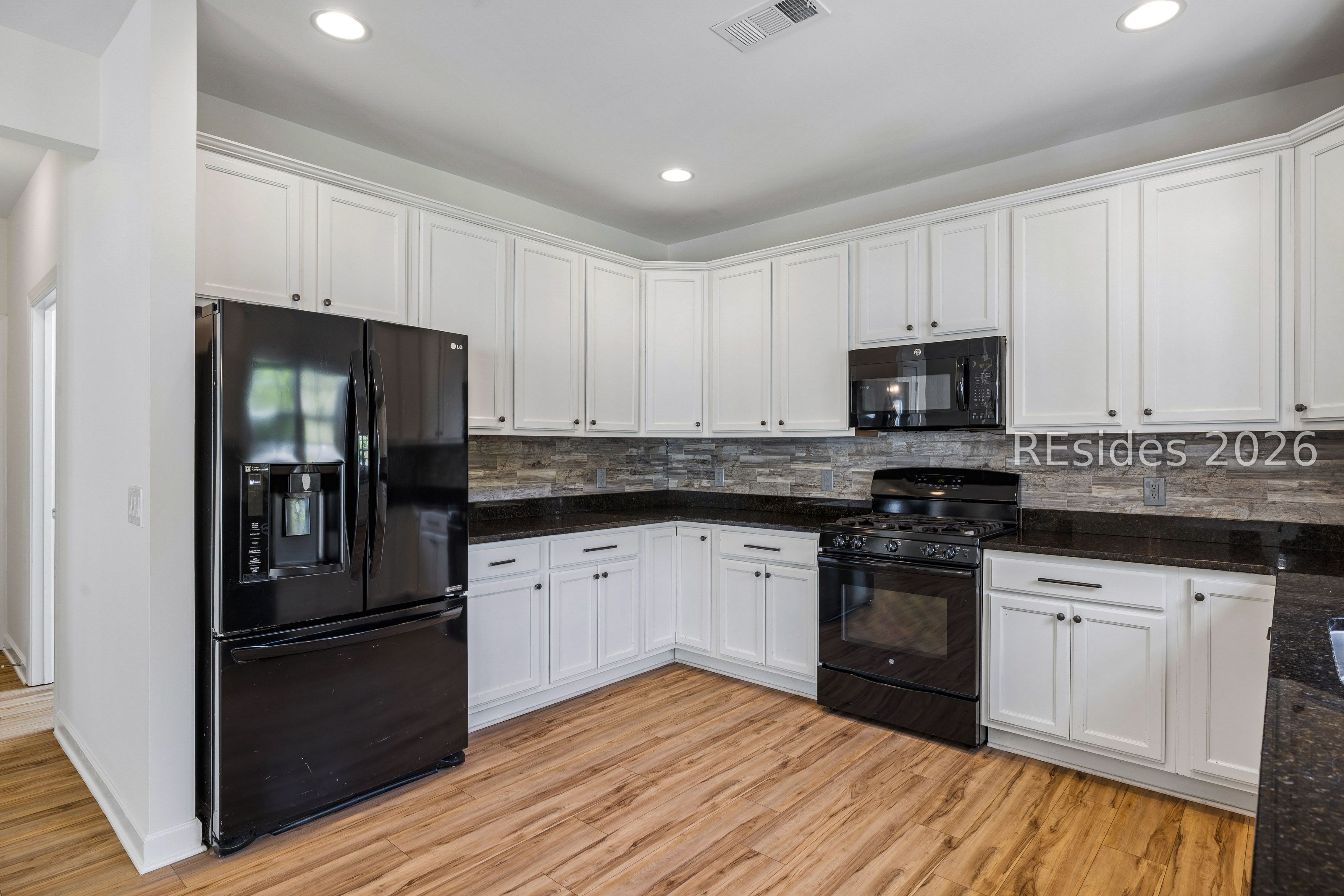202 Grand Court S