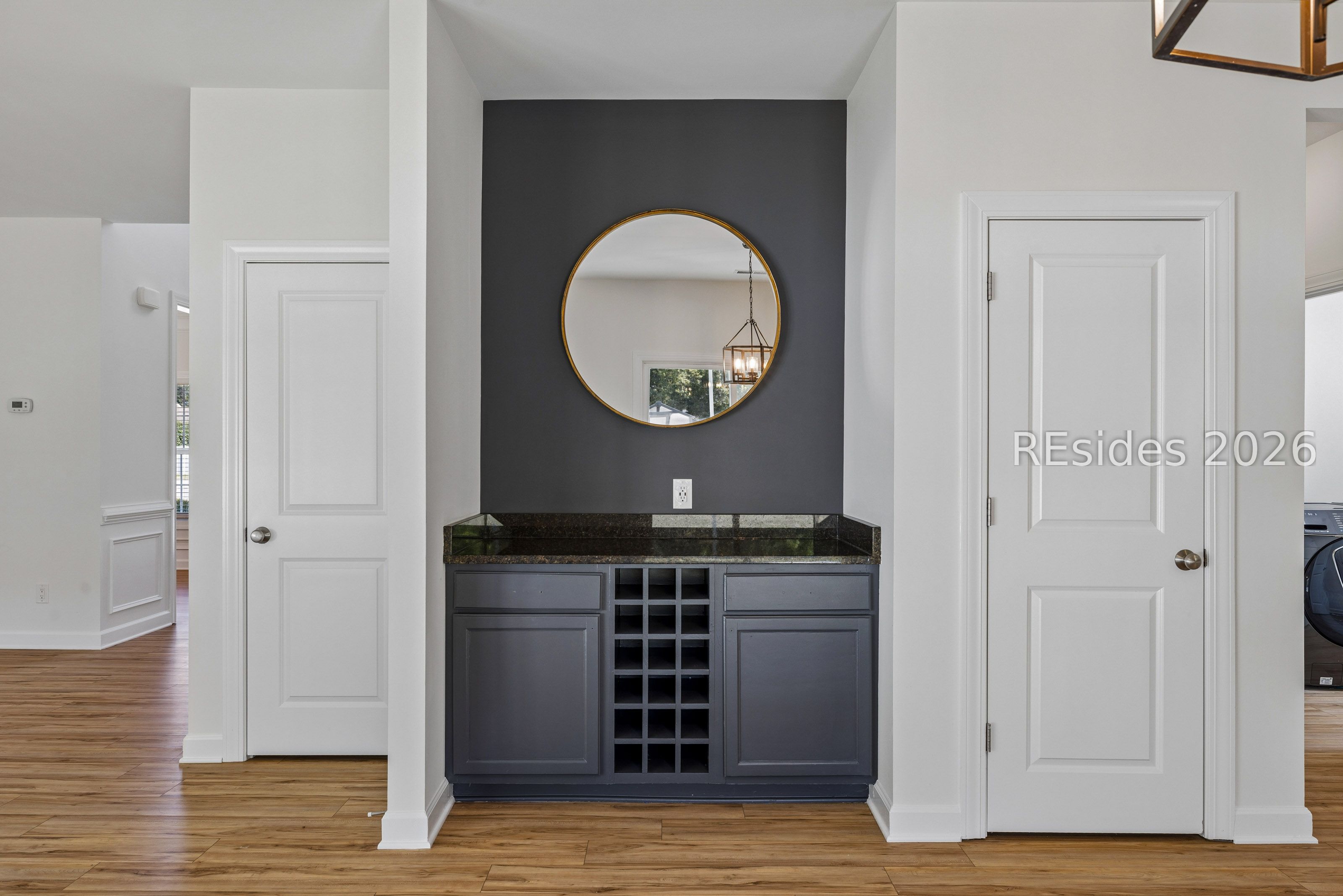 202 Grand Court S