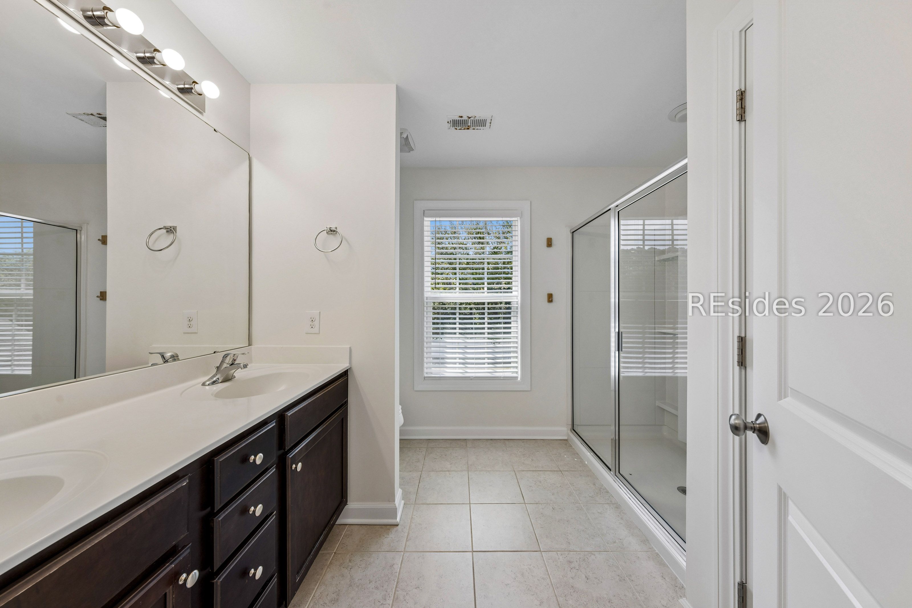202 Grand Court S