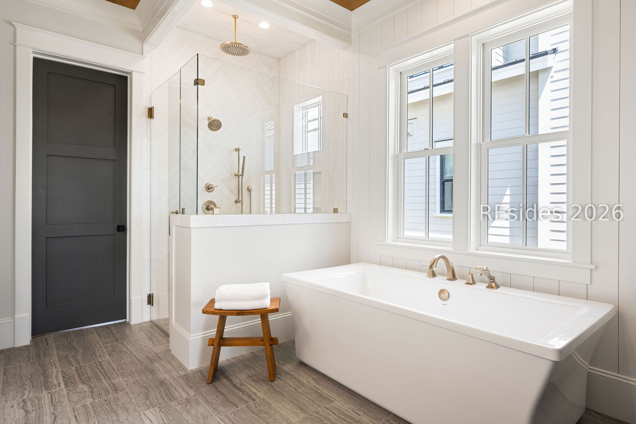 123 Hunting Lodge Road