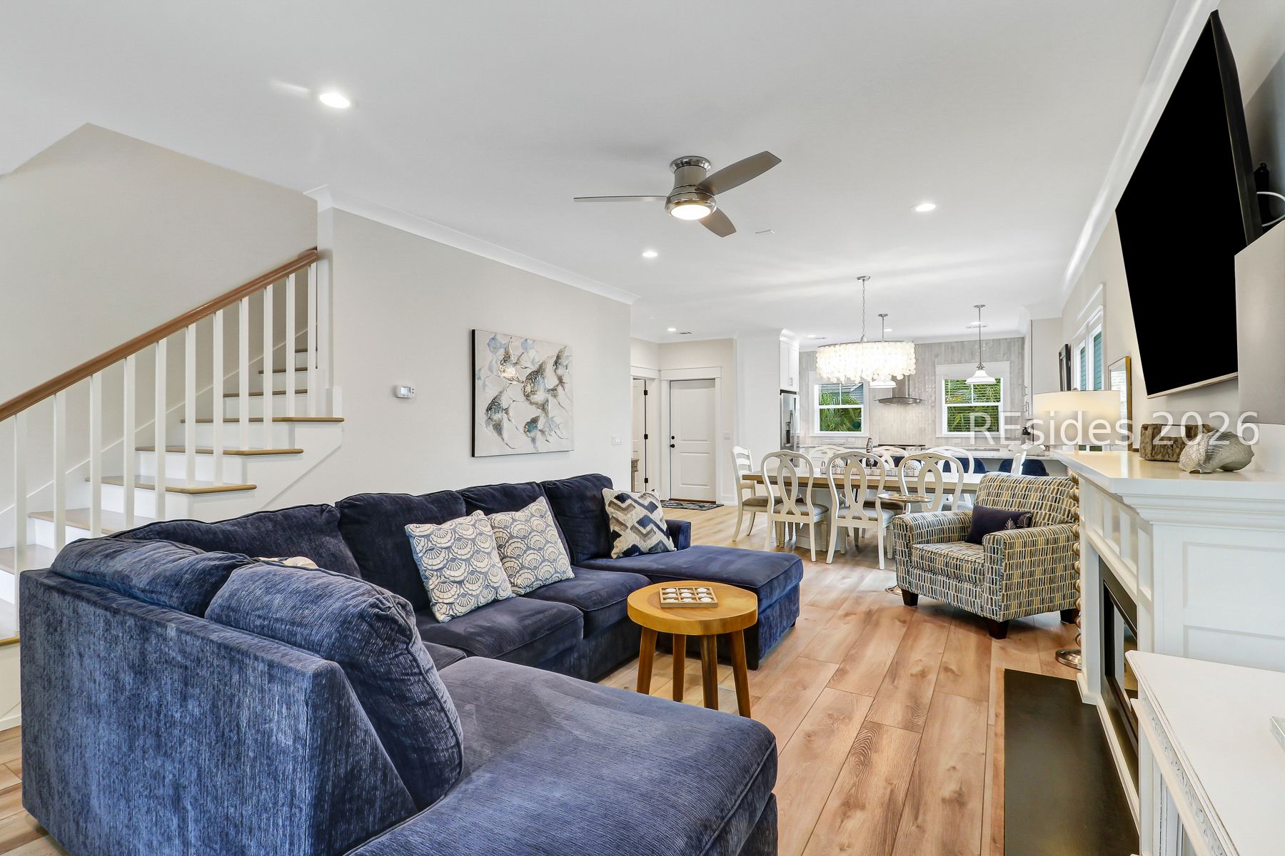 8 Moonshell Road
