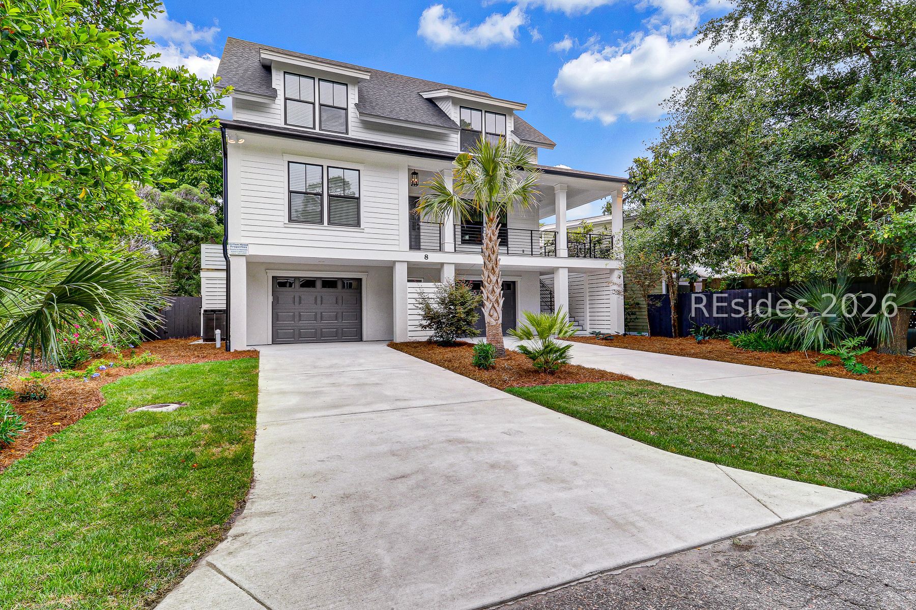 8 Moonshell Road