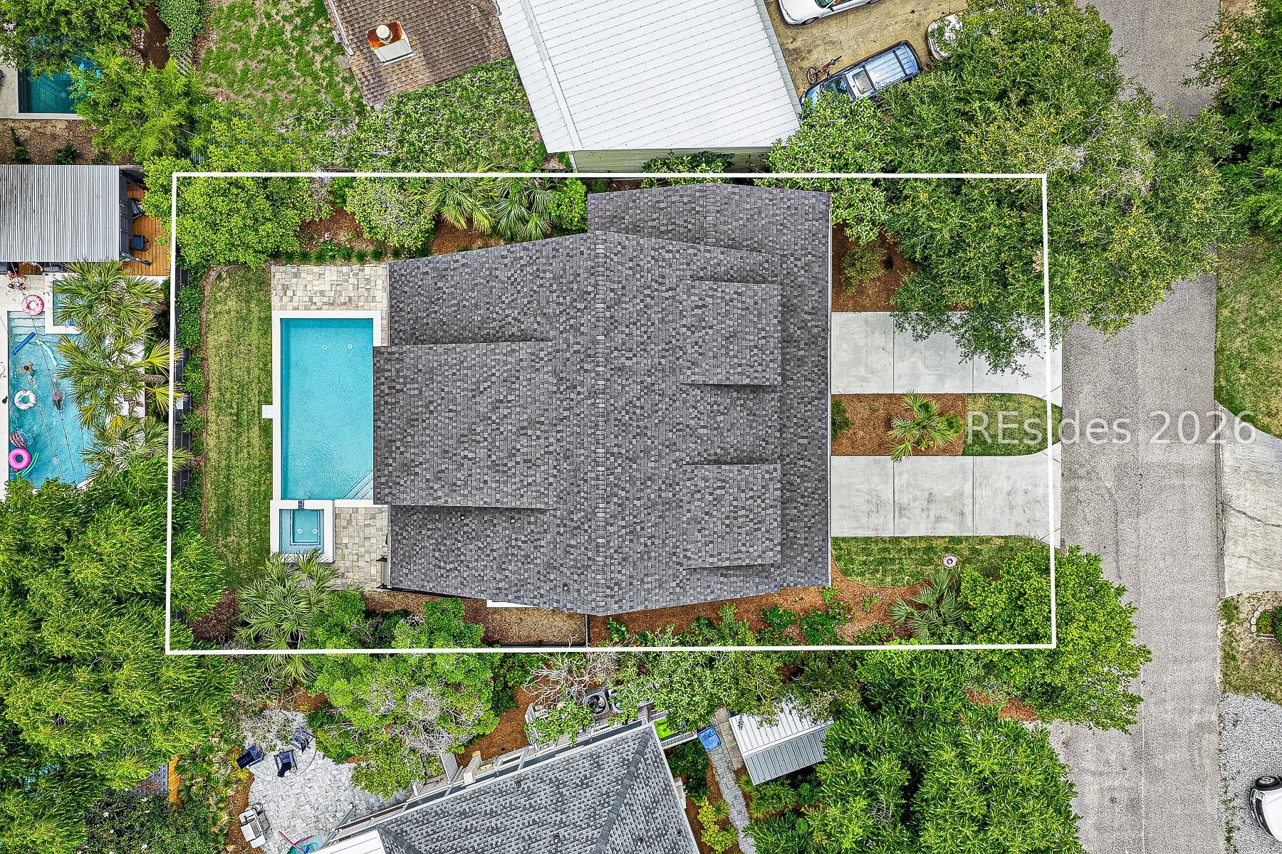 8 Moonshell Road