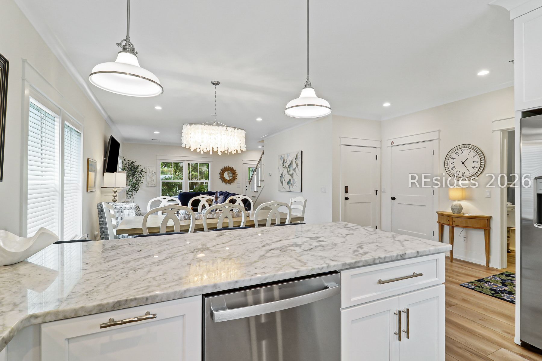 8 Moonshell Road