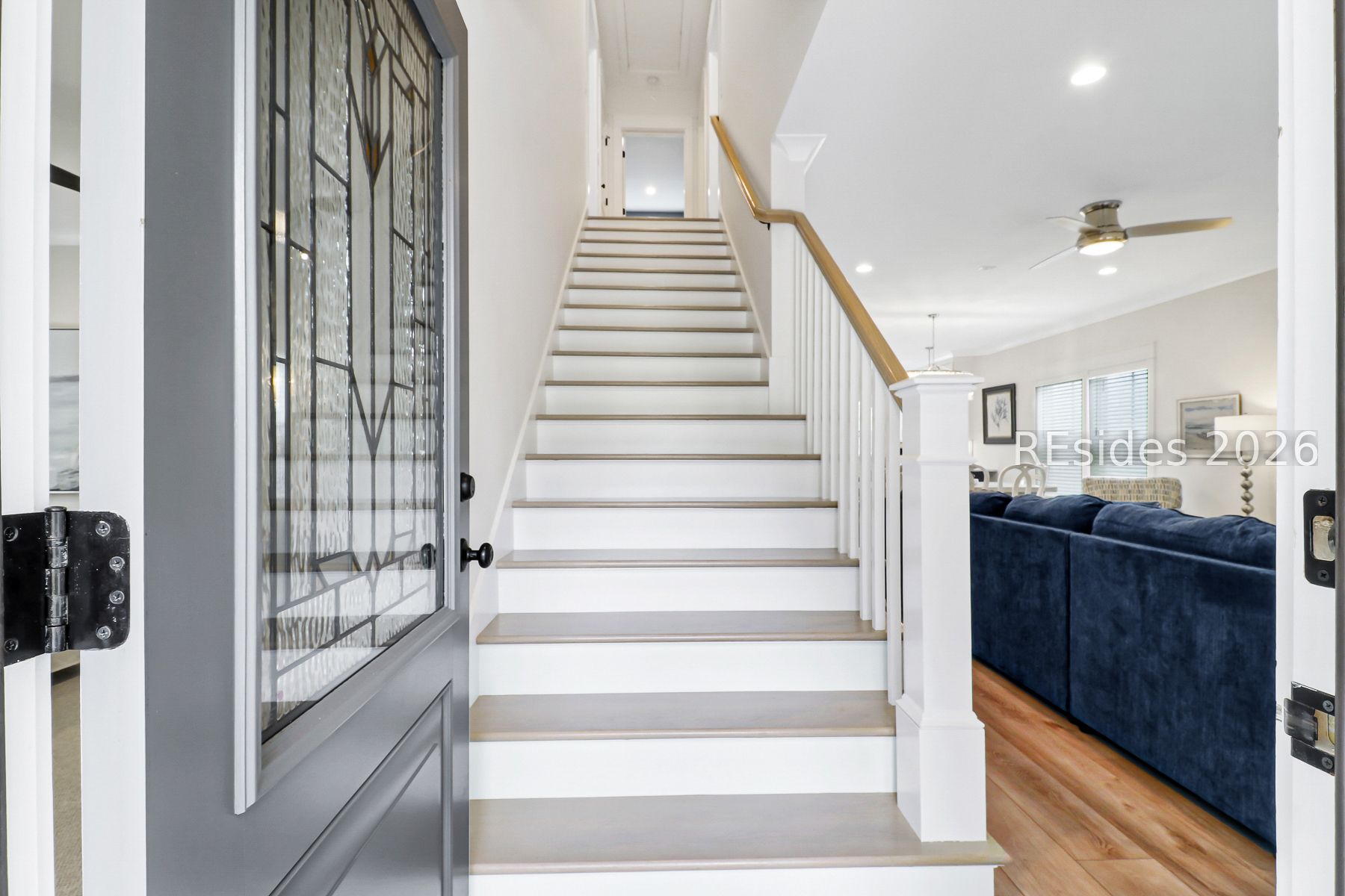 8 Moonshell Road