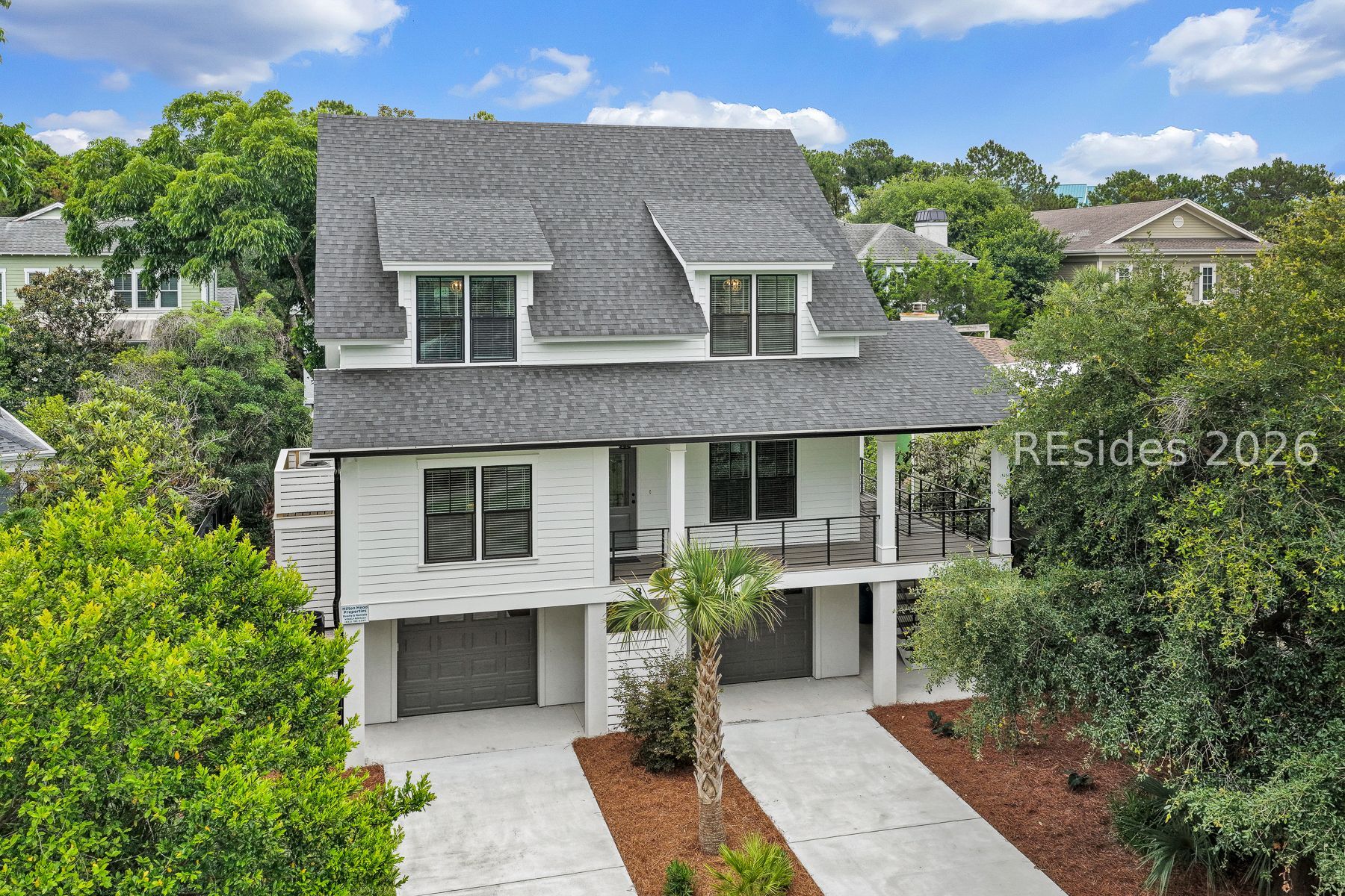 8 Moonshell Road