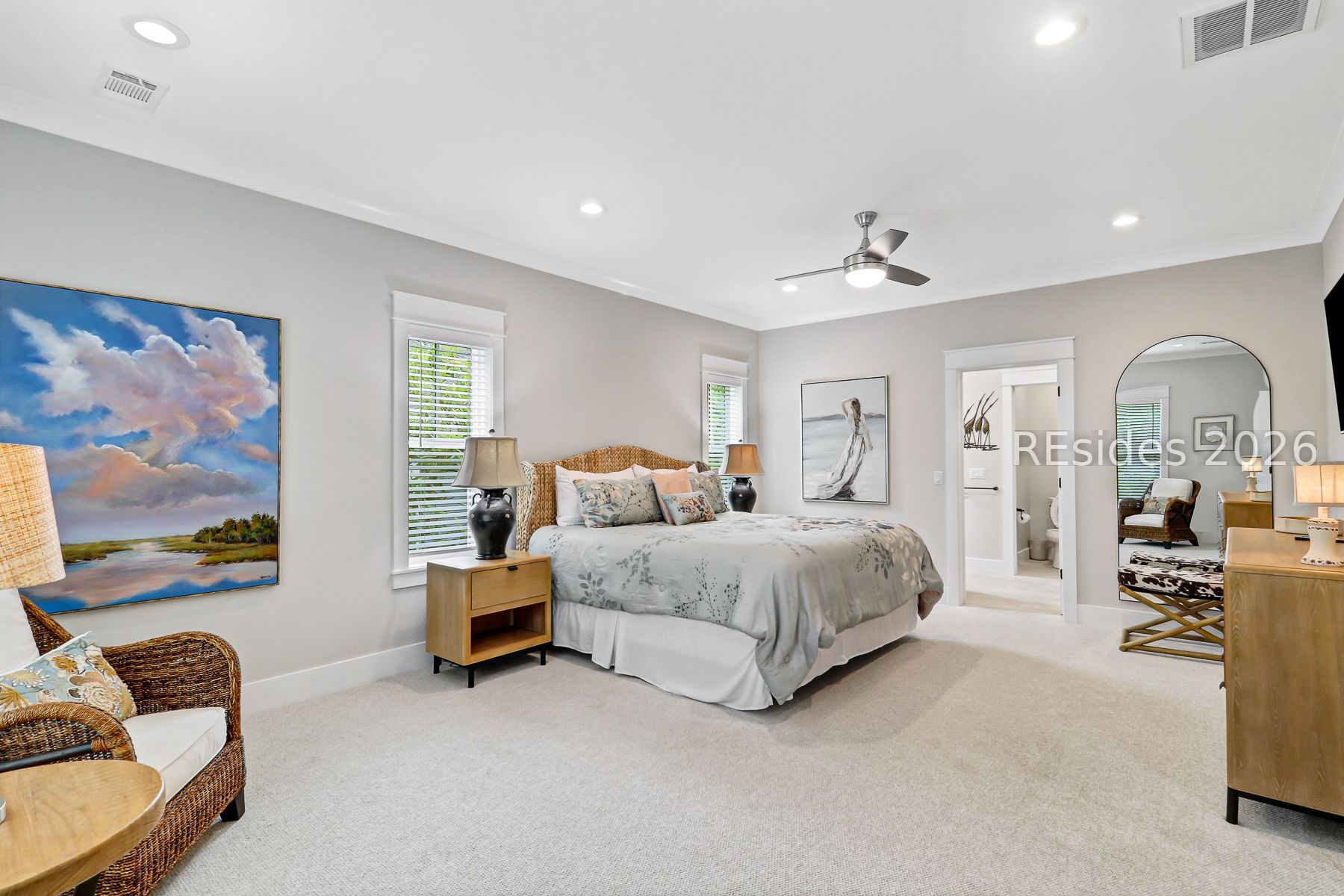 8 Moonshell Road