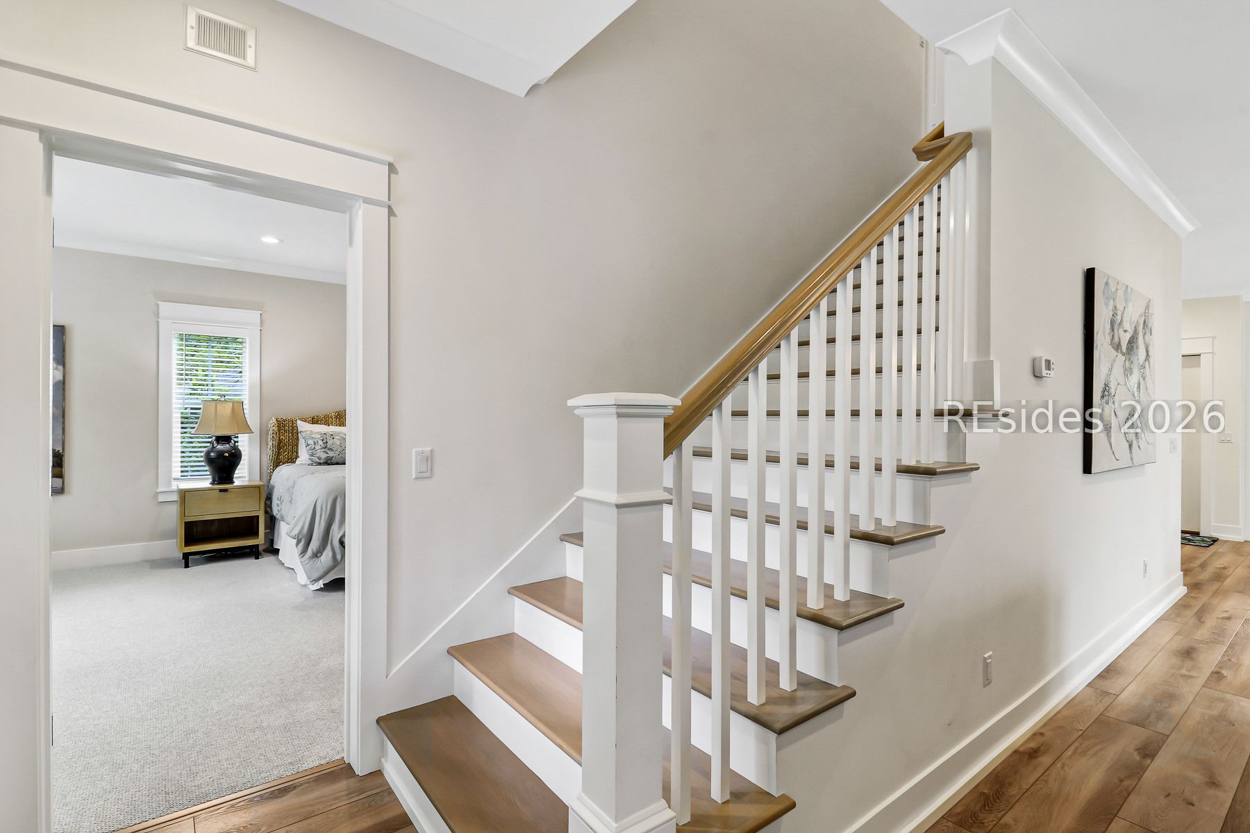 8 Moonshell Road