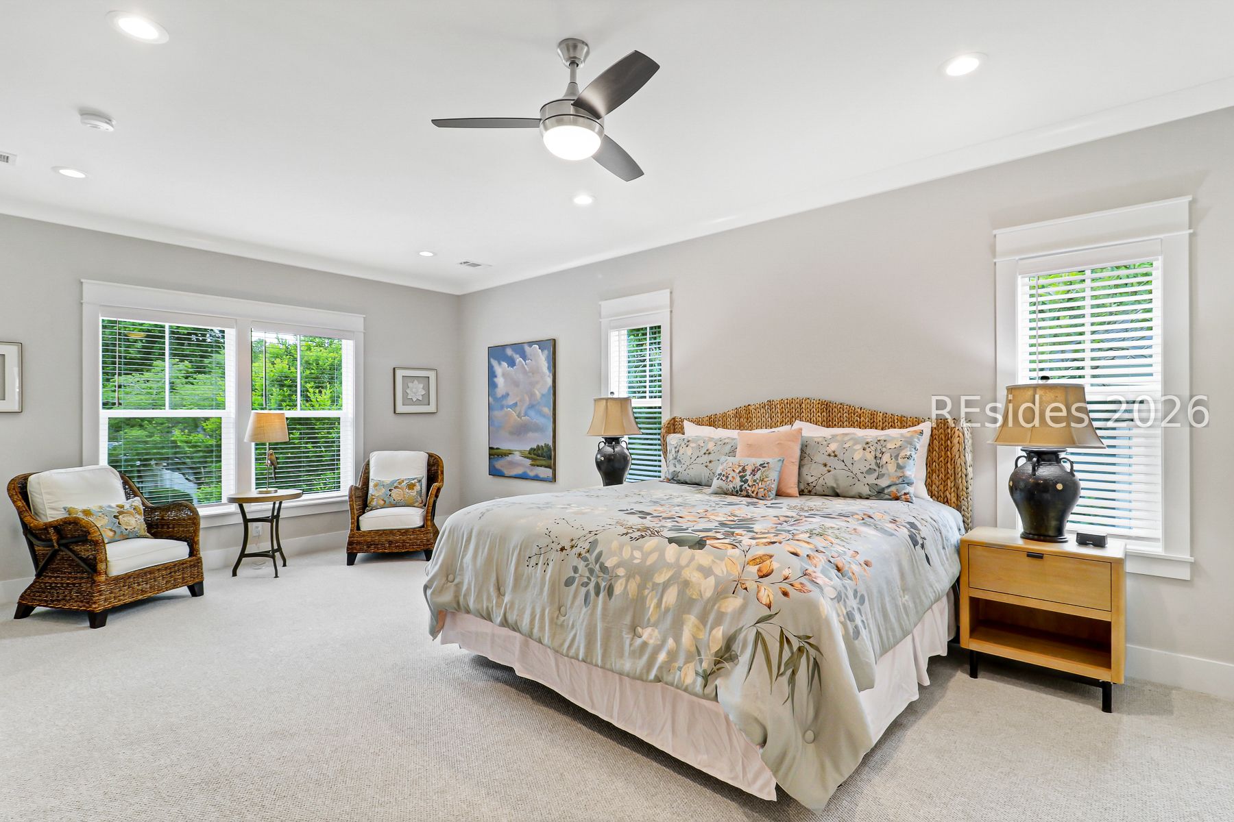 8 Moonshell Road